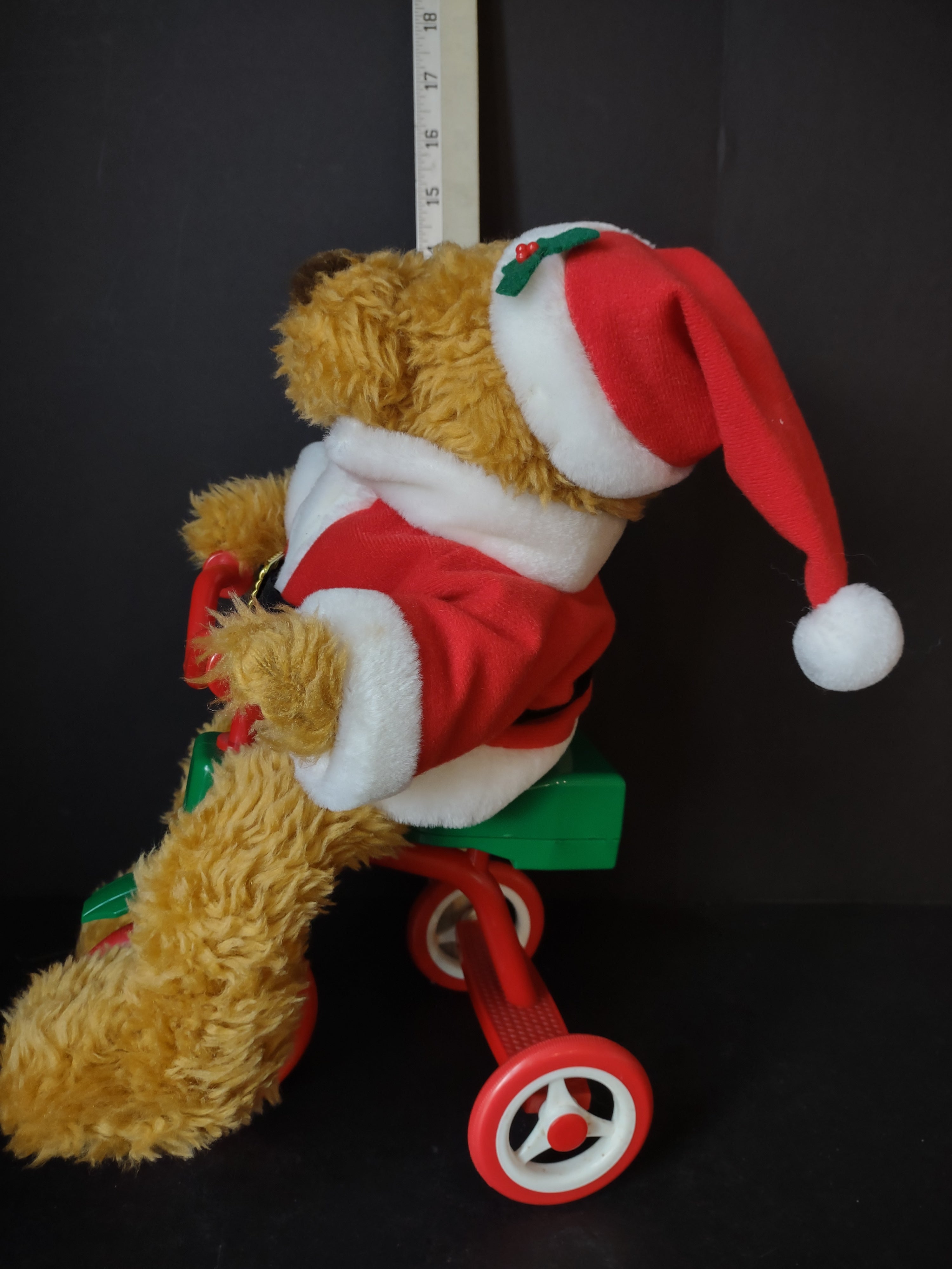Vintage Avon Bicycle Bear NOT WORKING (lot 2411)
