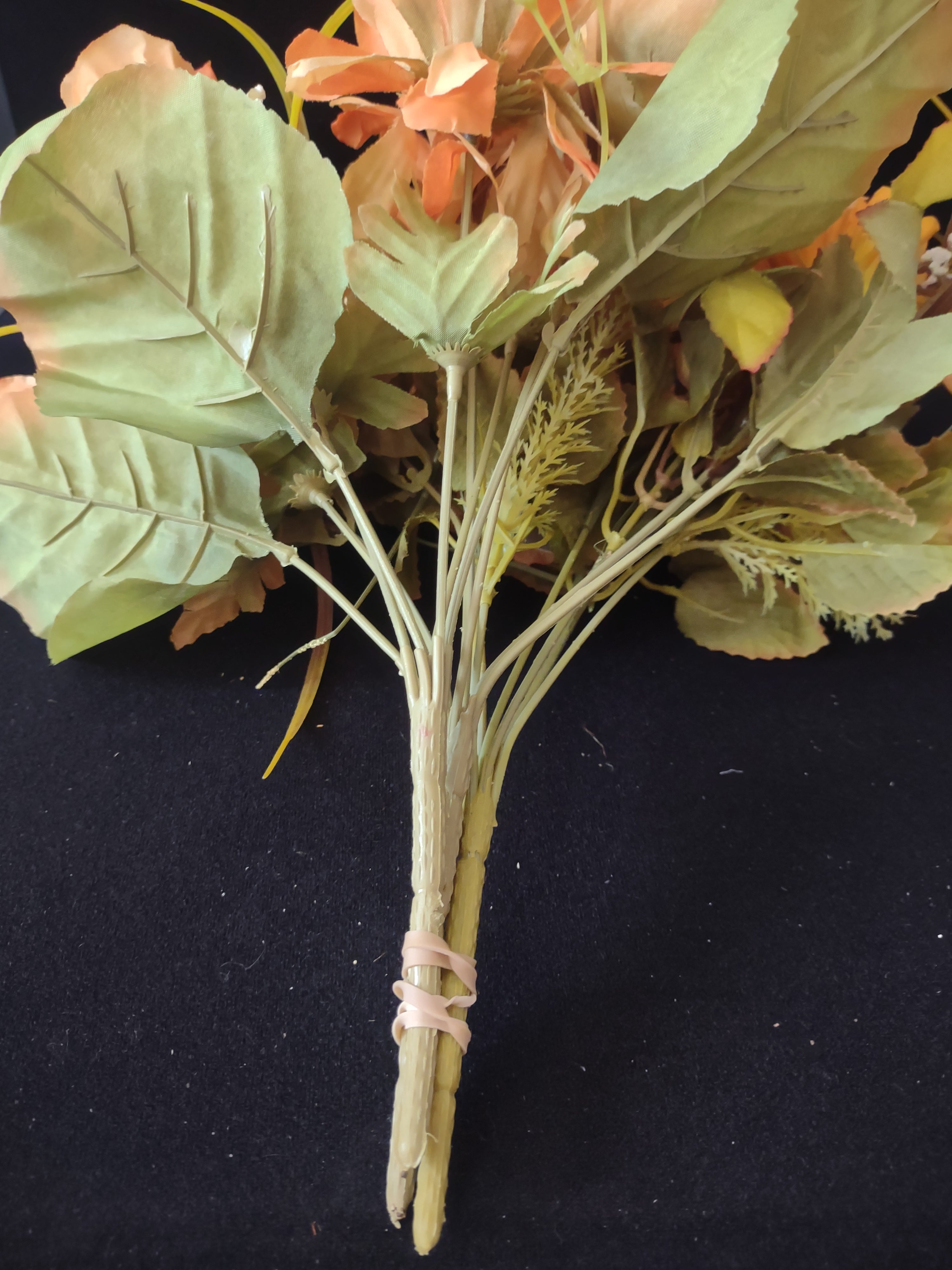 Thanksgiving/Fall 14" Mums Roses Three Twigs Silk Flowers (Lot 3515)