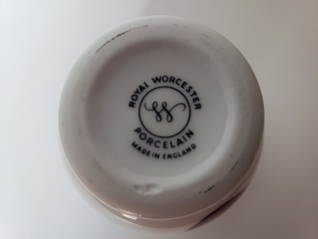 Vintage Evesham Royal Worcester Egg Coddler Cup (lot 2209)