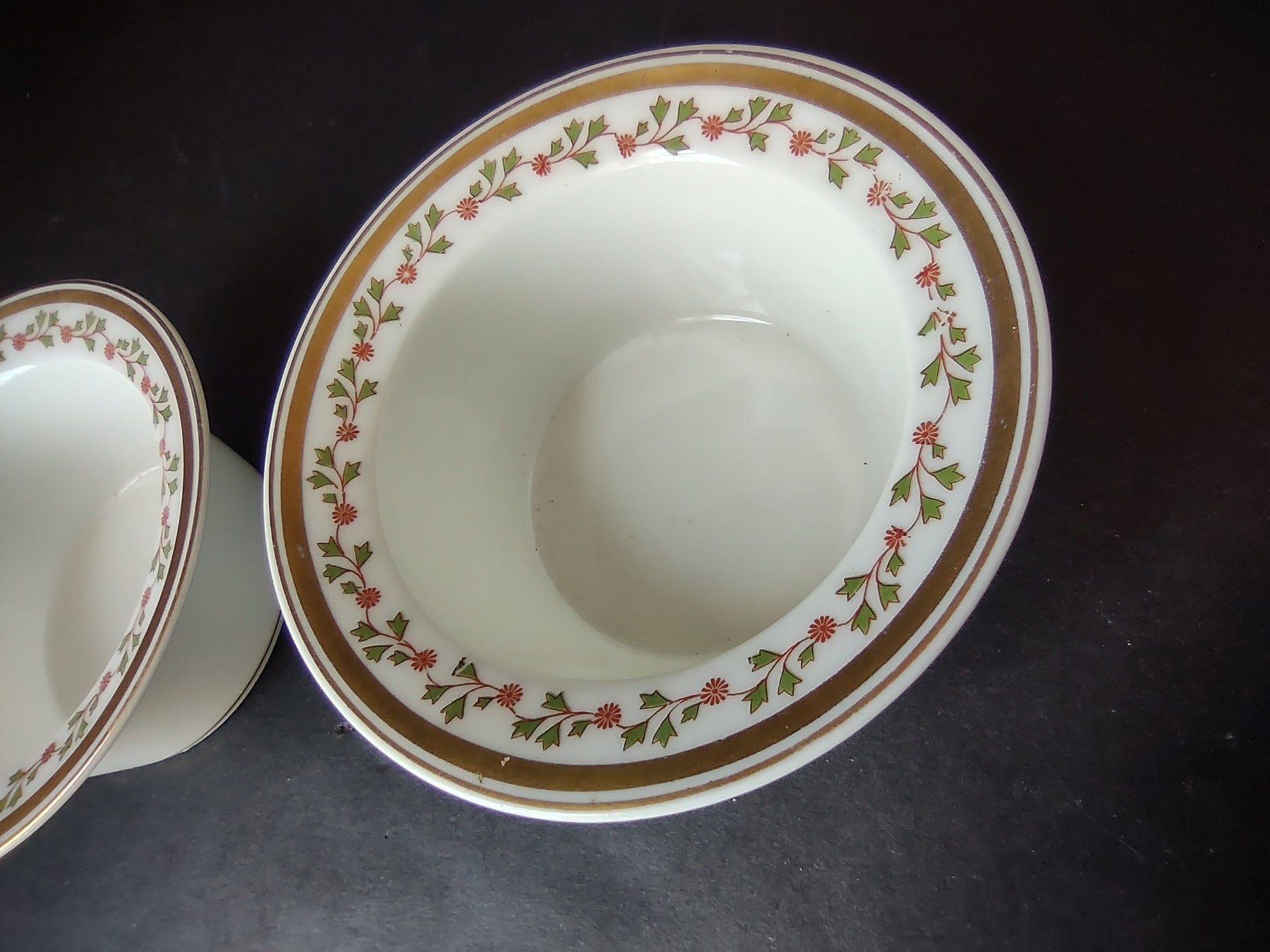 Old Abbey France Limoges 2 x Small Bowl Clover Gold Trim (lot 864)