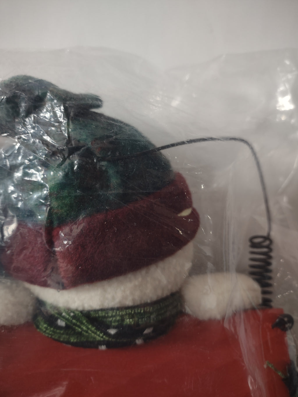 Christmas Winter Plush Snowmen Hats Scarves Welcome Wall Hanging (Lot 4621)
