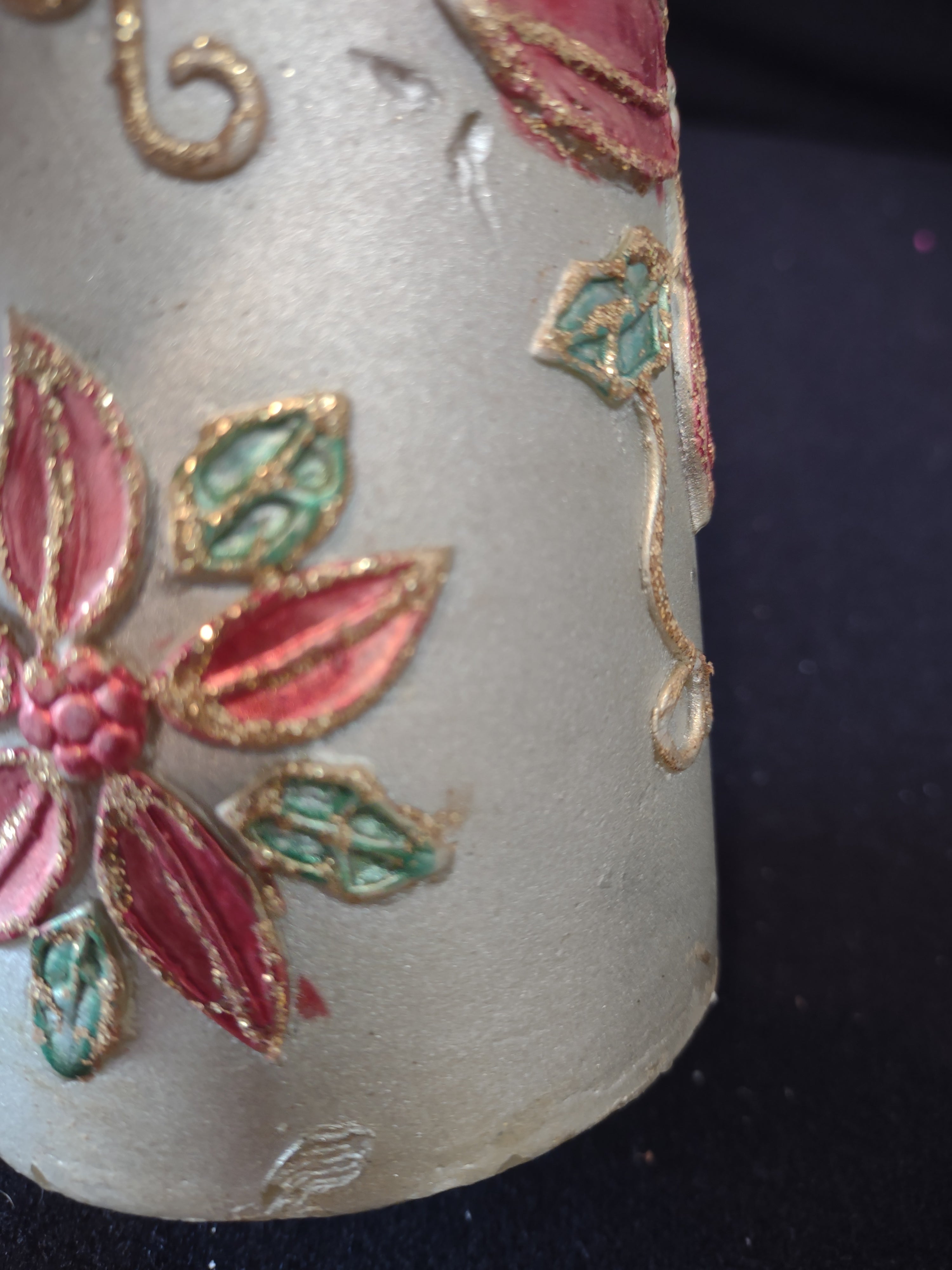 Christmas Poinsettias Gold Trim Decorated 6" Pillar Candle (Lot 4209)
