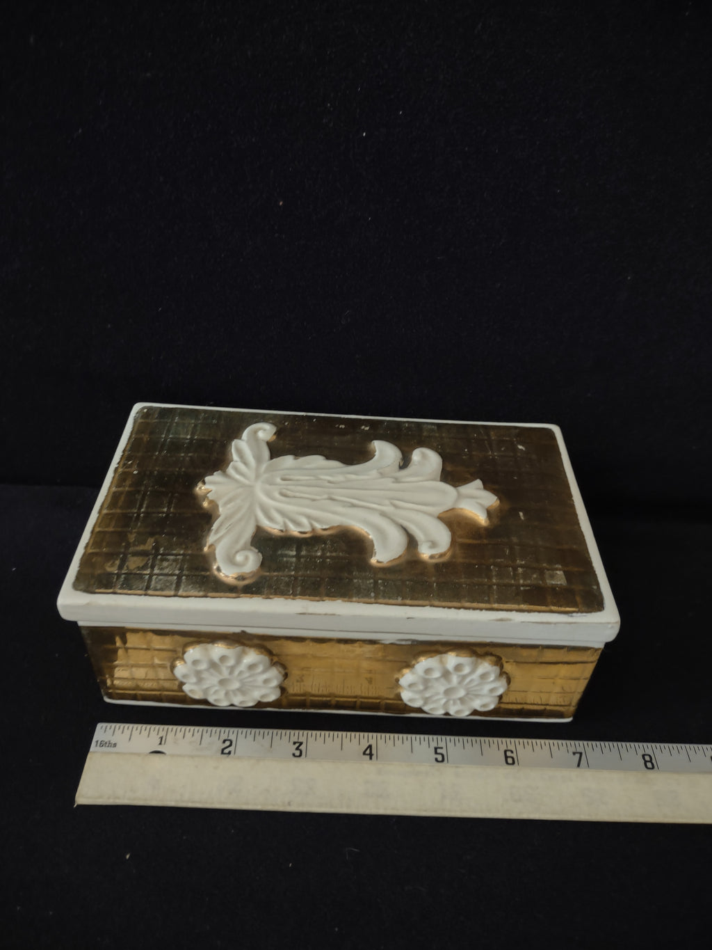 Vintage Trinket Box Raised Patterns Crossed Arrow Mark On Bottom (Lot 3319)