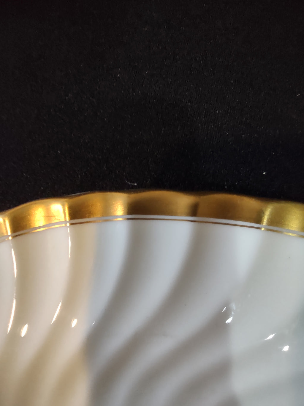 Vintage Minton Gold Rose Serving Platter Bone China Gold Trim (Lot 5427)