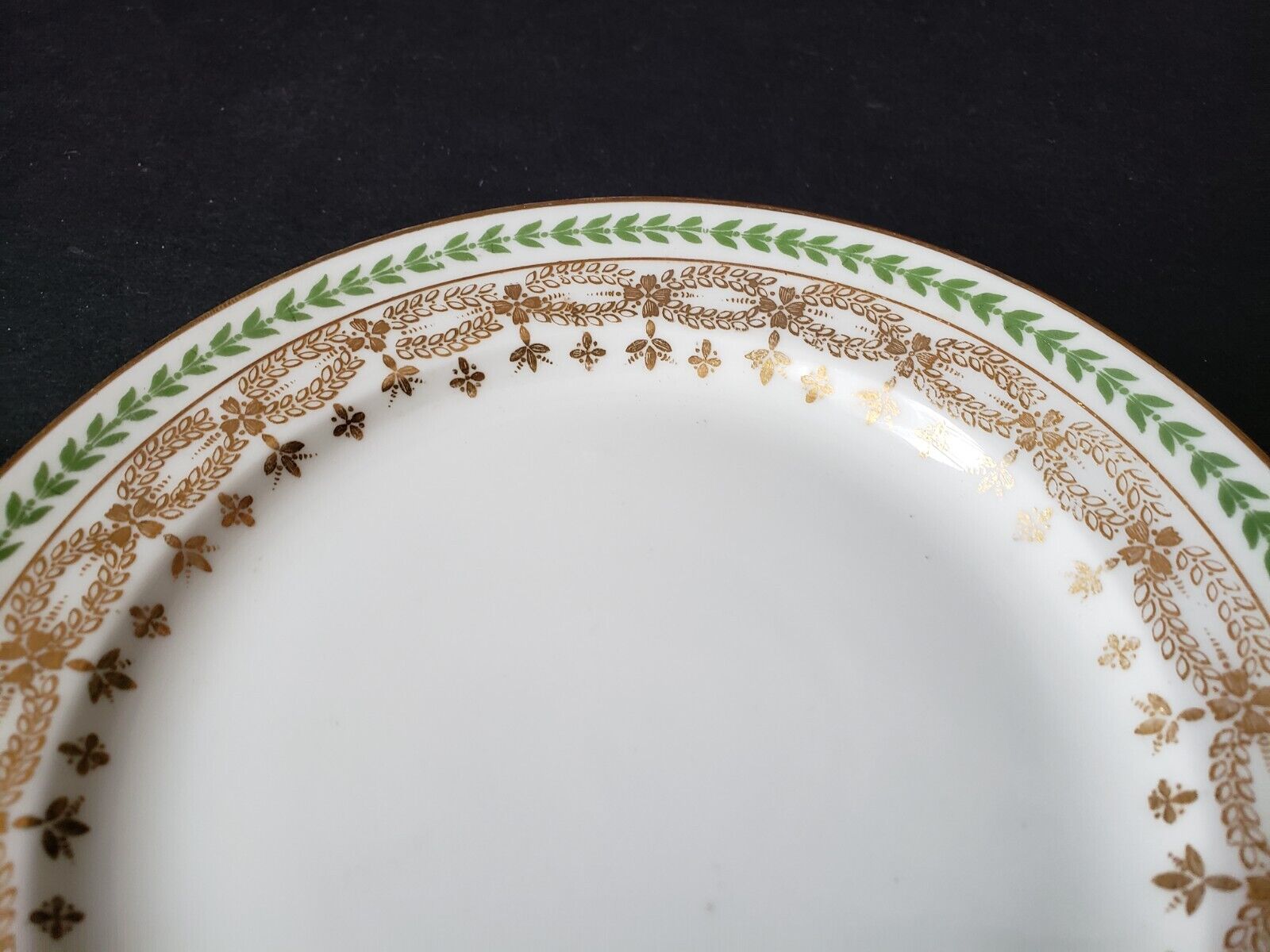JP Limoges France Gold Trim Green Laurel 6-1/4" Bread/Butter Plate (588)