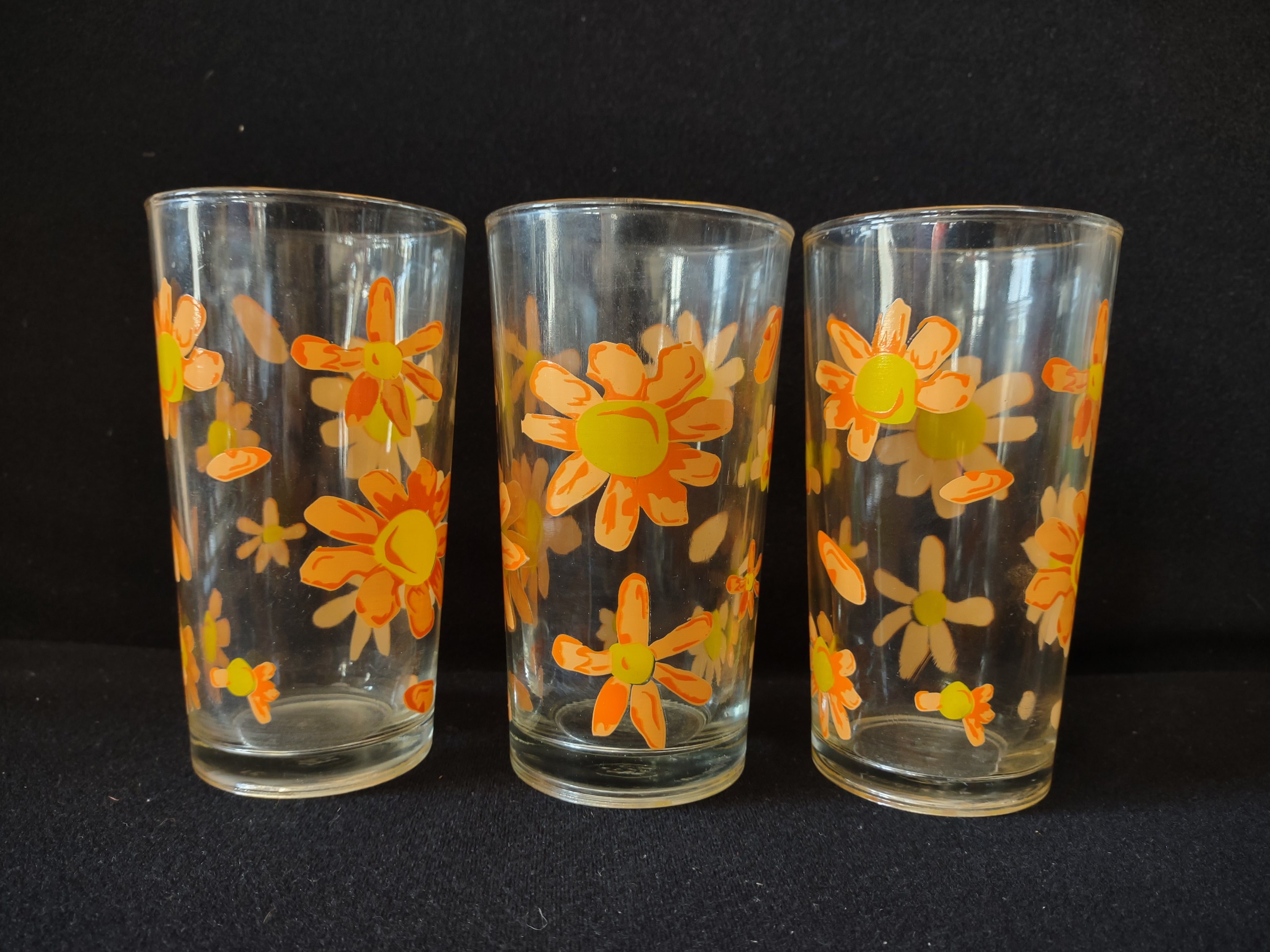 Vintage MCM Drinking Glass x 3 Indonesia Orange Flowers (lot 5160)
