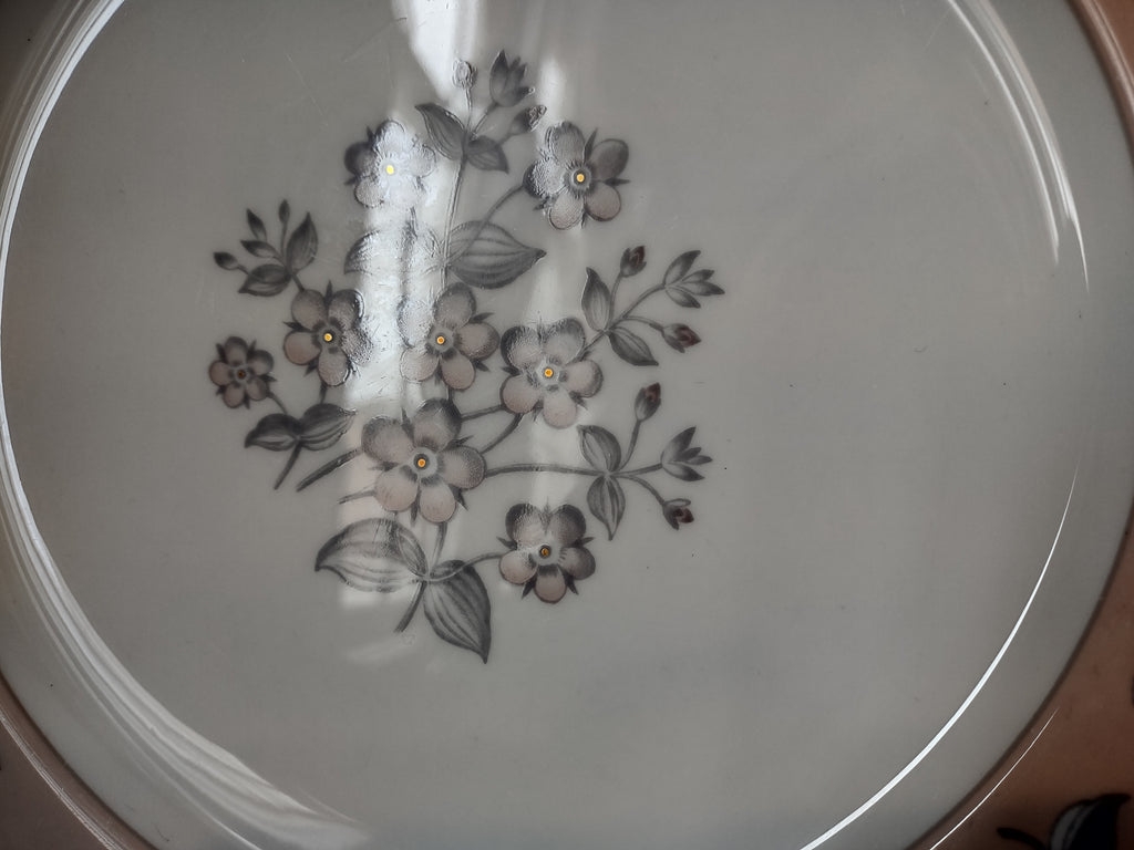 Wedgwood Pimpernel Pink Dinner Plate 10-3/4" (lot 2760)