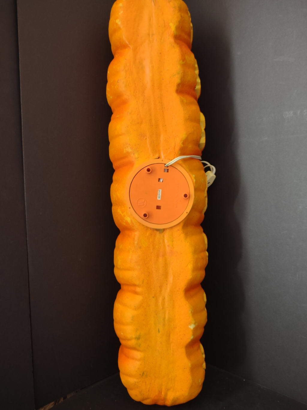 Halloween Polyresin Jack O Lantern Pumpkin Patch 27" Long (Lot 3139)