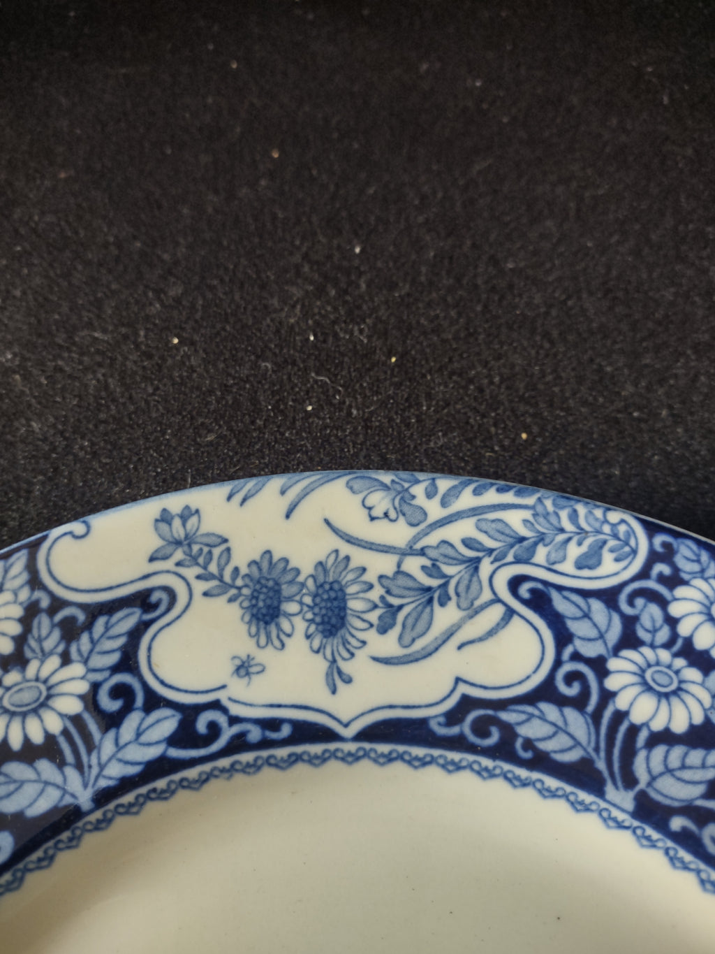 Vintage Wood & Sons 10" Dinner Plate Buddha Blue White (Lot 5587)