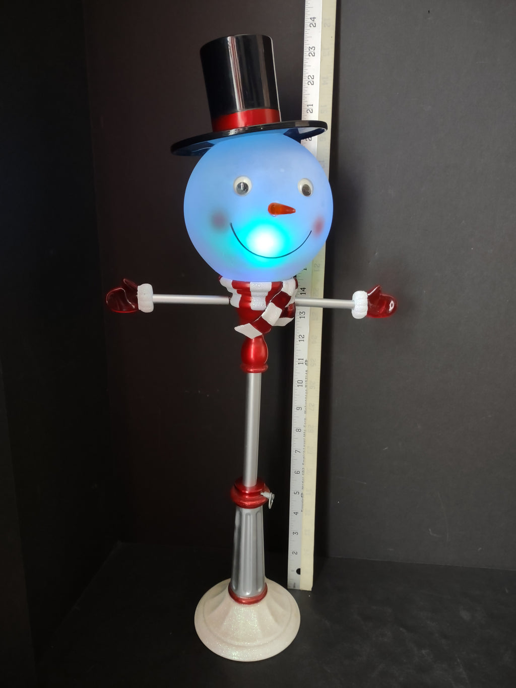 Christmas Light Up Color Changing Mini Lamp Post Snowman 25" Indoor (lot 3374)