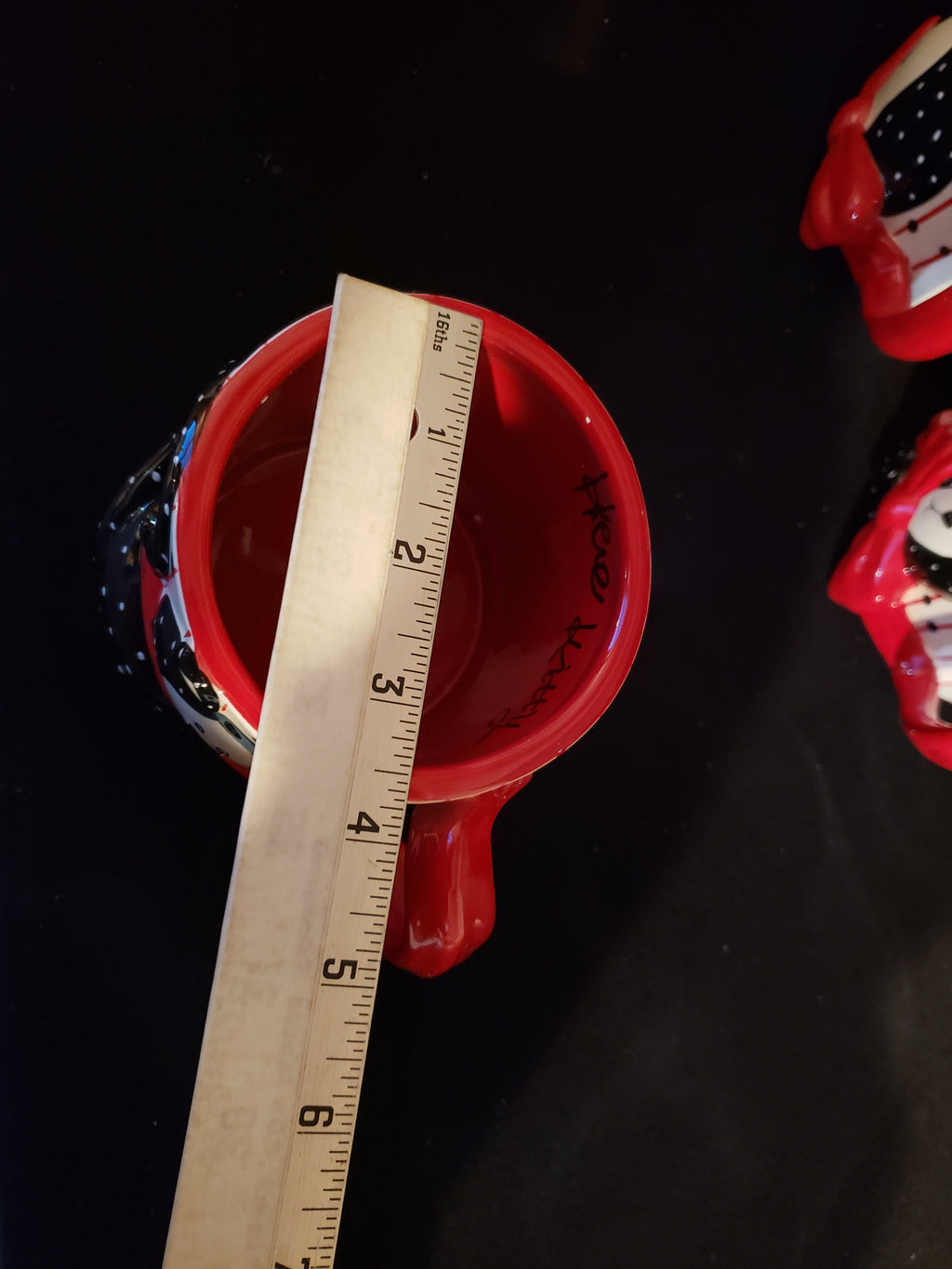 Boyds Home 3 D Red White Black Kitty Mugs set of 4 (lot 2386)