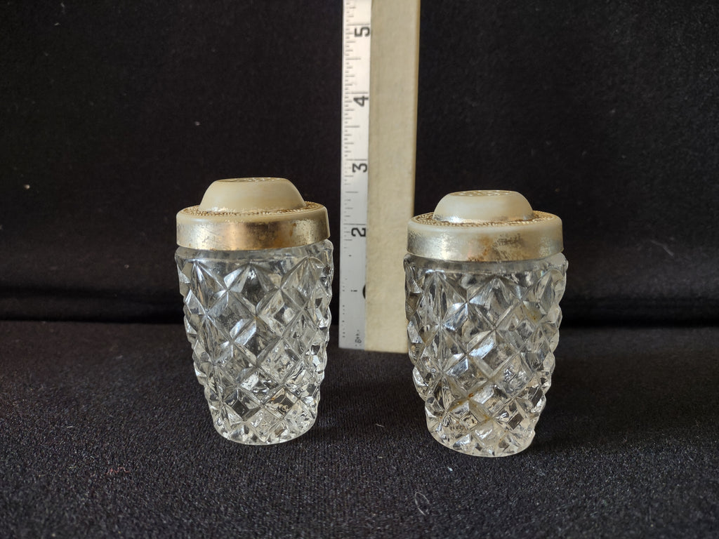 Vintage Salt Pepper Shaker Glass Body Plastic Top IMPERFECT (lot 5396)