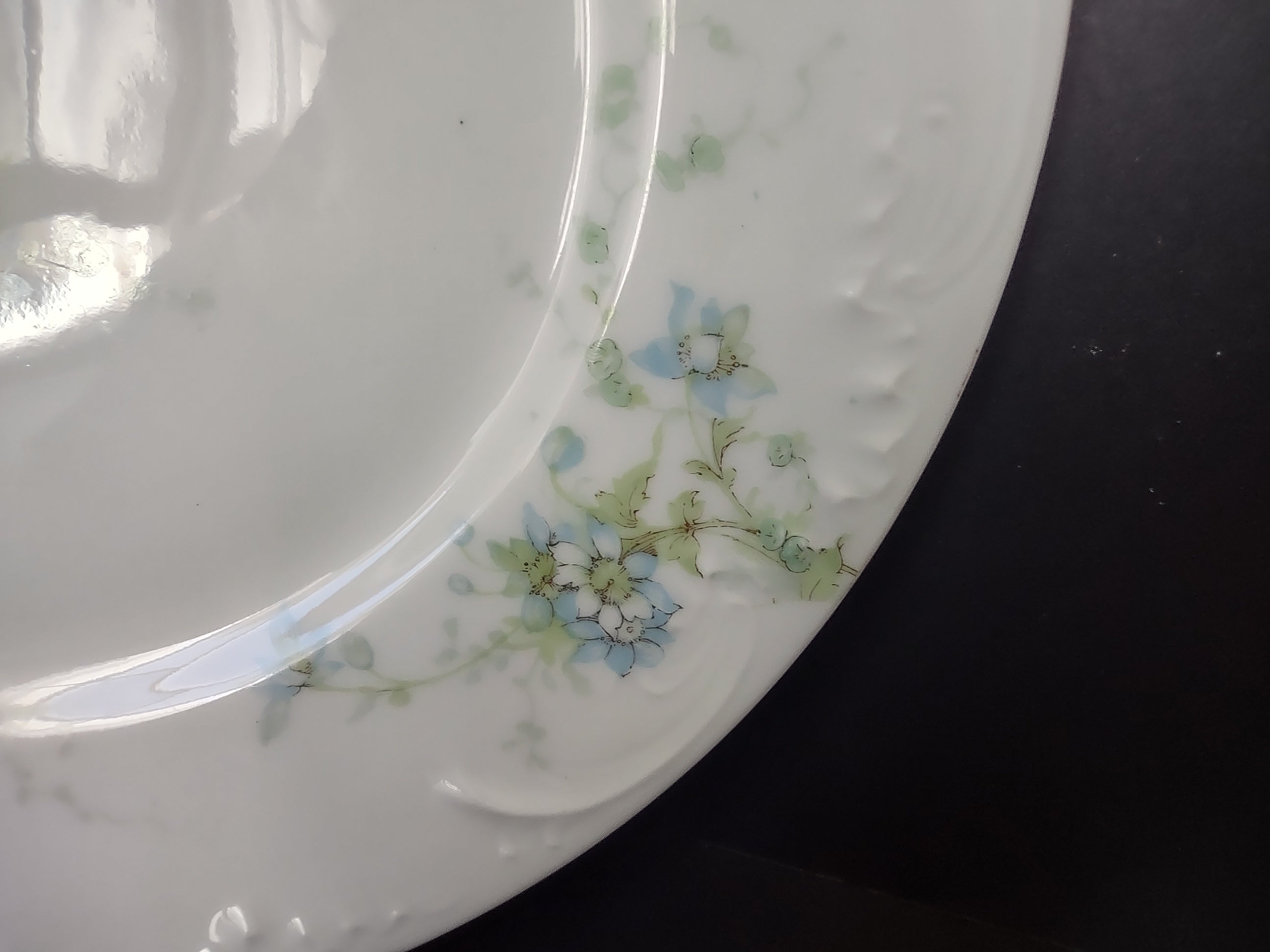 Haviland Limoges French Cottage Chic Luncheon/Dinner/Salad Plate Blue (lot 1122)