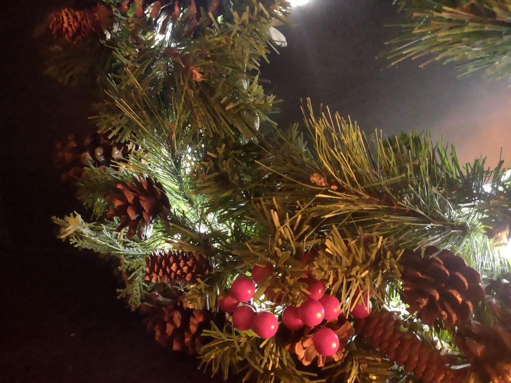 Vintage Artificial Christmas Wreath 18" Light Up Plug-in (lot 1180)