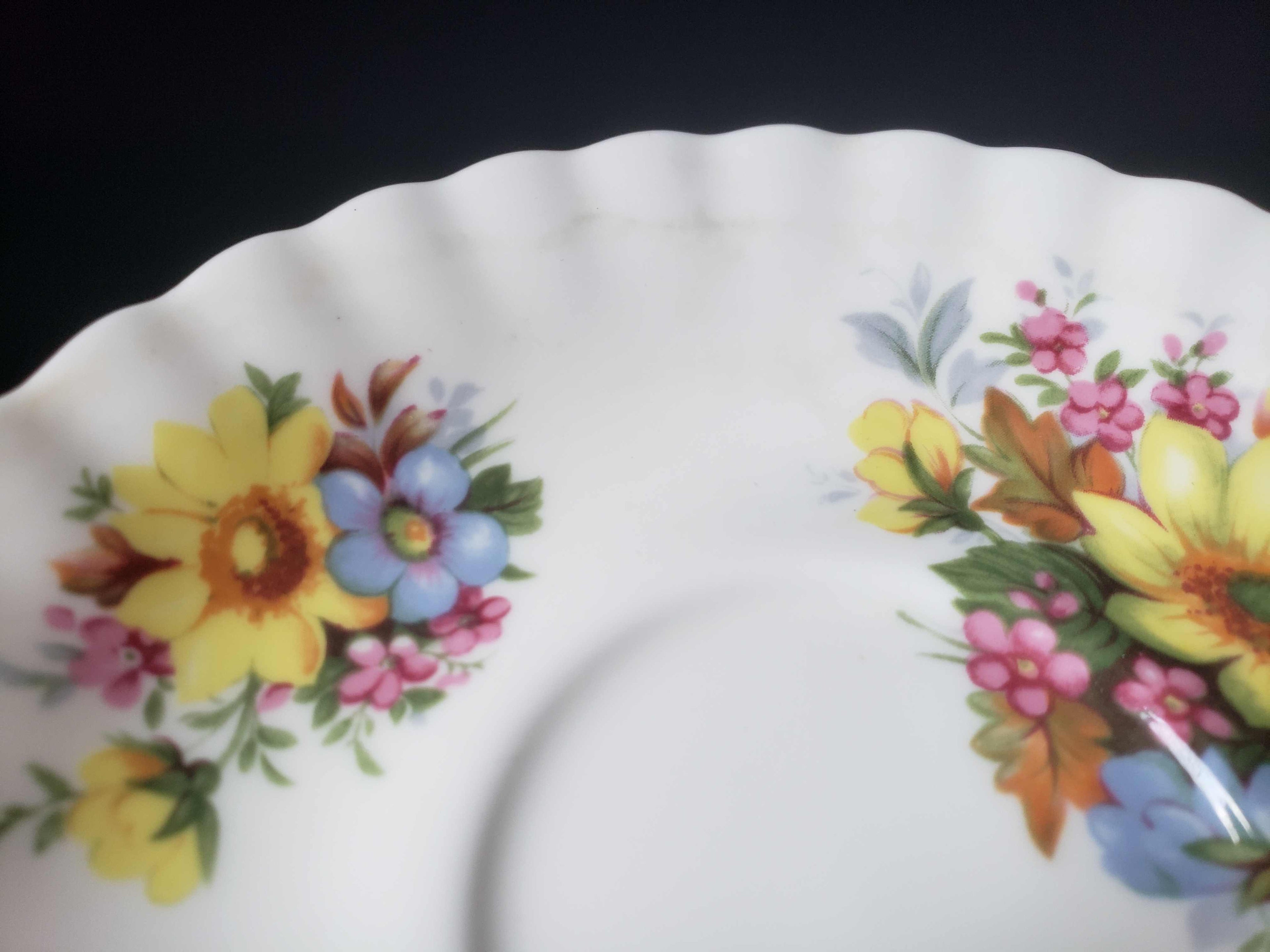 Vintage Royal Albert Yellow Daisy Summertime Series Saucer ONLY (2006)