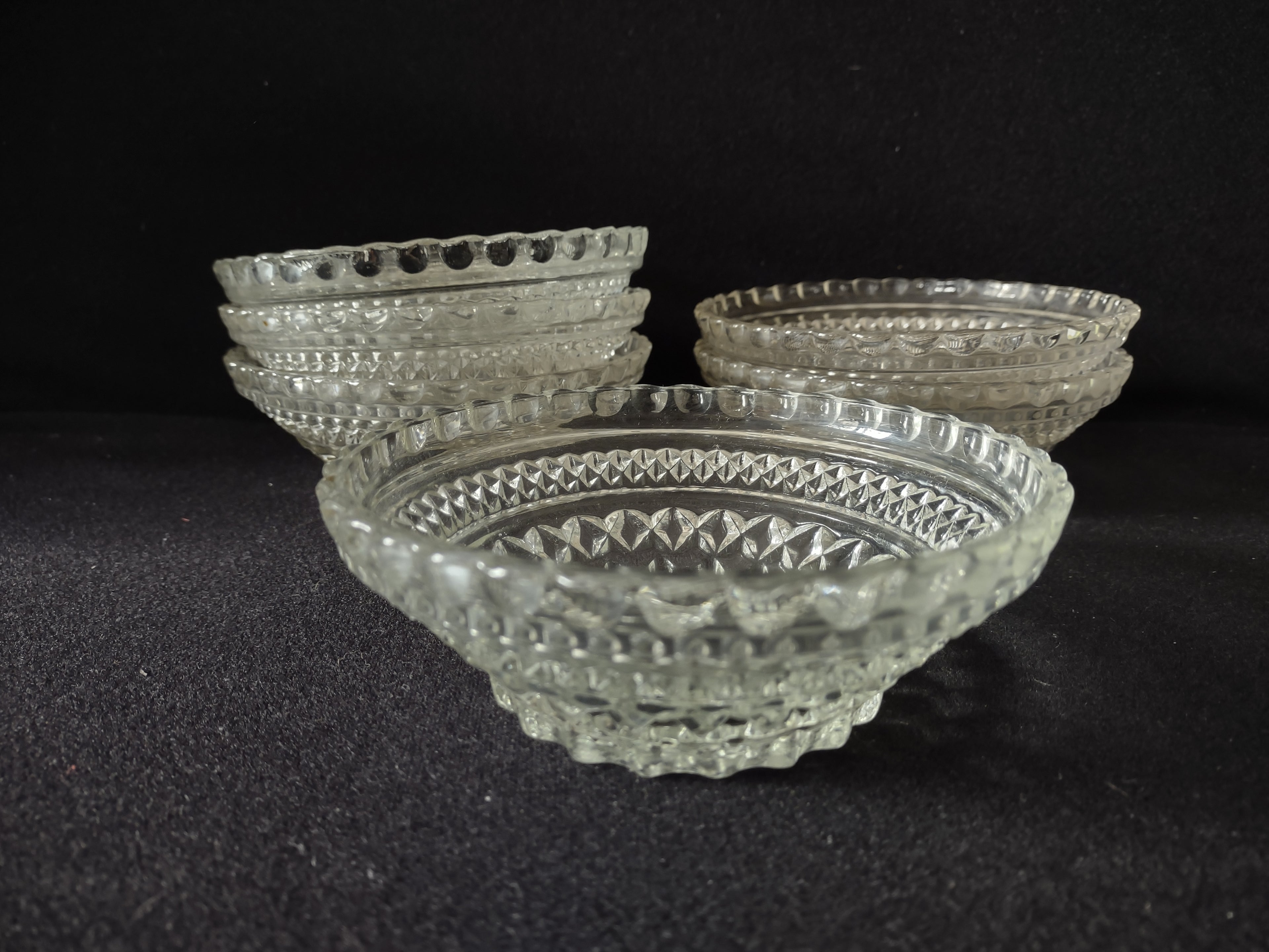 Wexford Anchor Hocking Small Glass Serving Bowl x 6 Diamond (lot 5150)