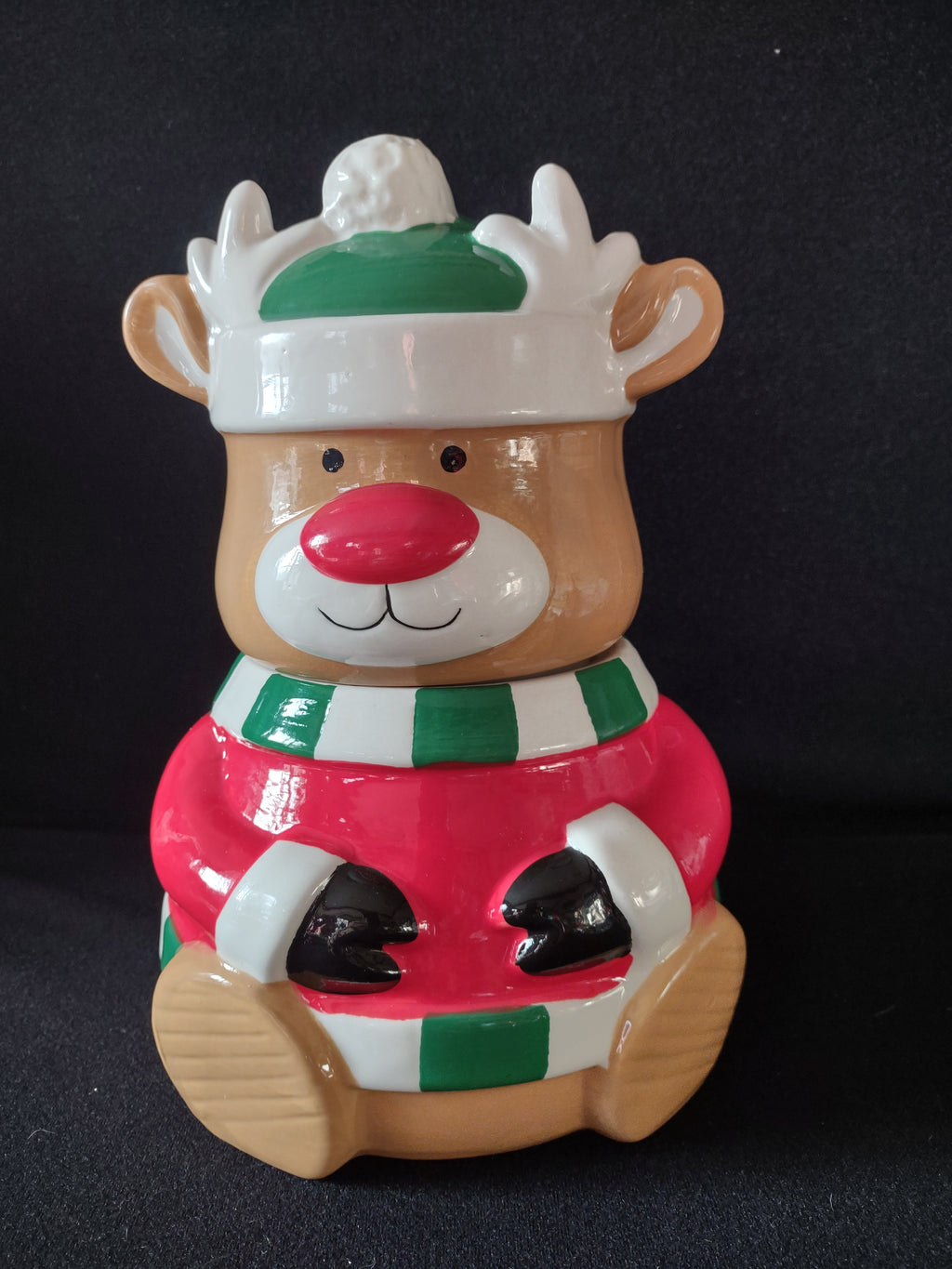 Christmas Bear Reindeer Cookie Jar( lot 3412)