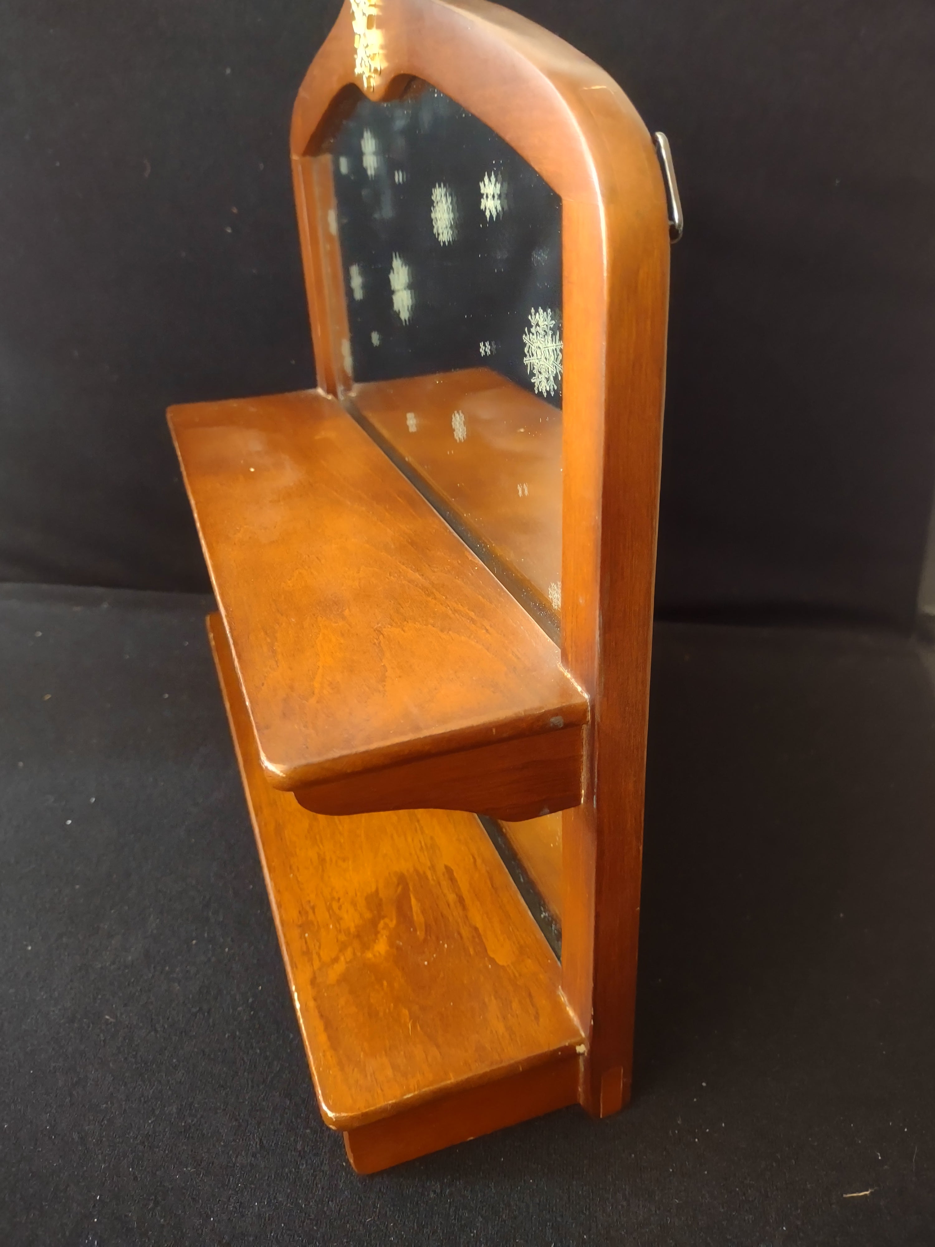 Christmas Snow Flake Etched Mirror Wooden 2 Shelf Wall Hanging (Lot 3473)