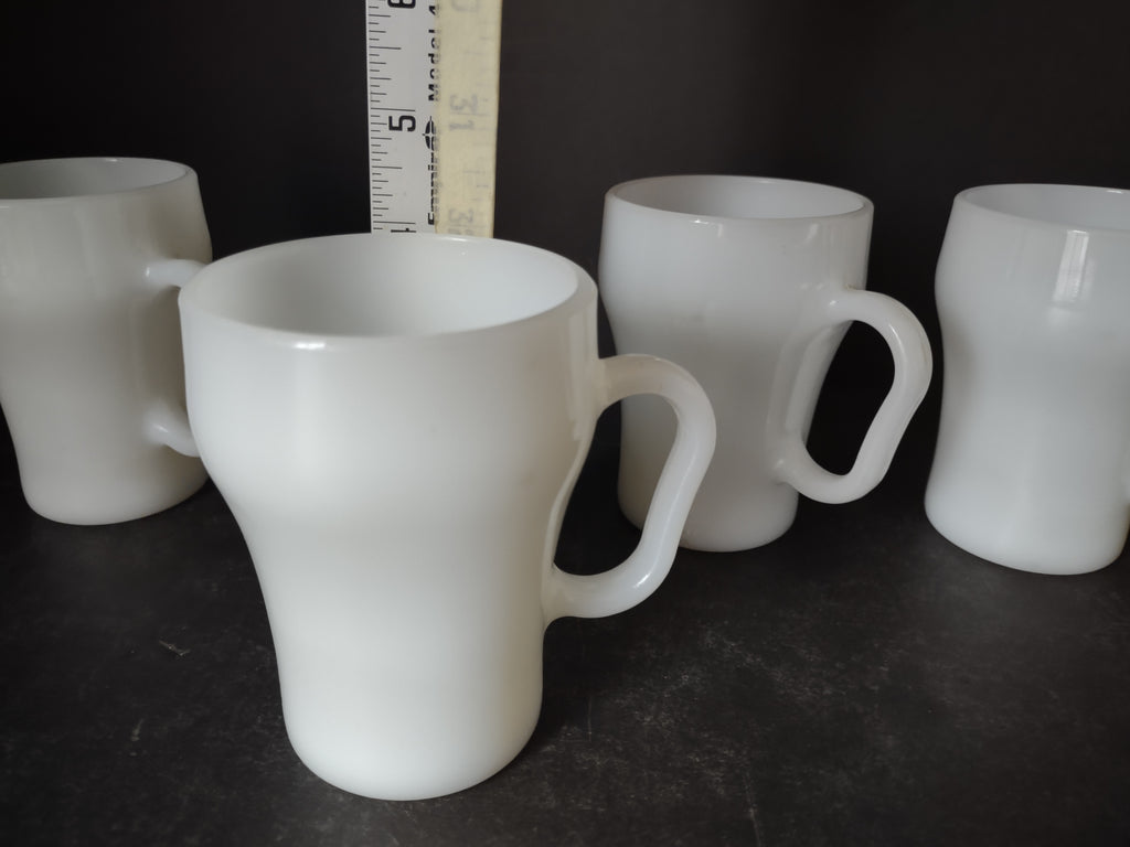 Vintage Fire King Milk Glass Anchor Hocking USA Oven Proof x 4 (lot 5303)