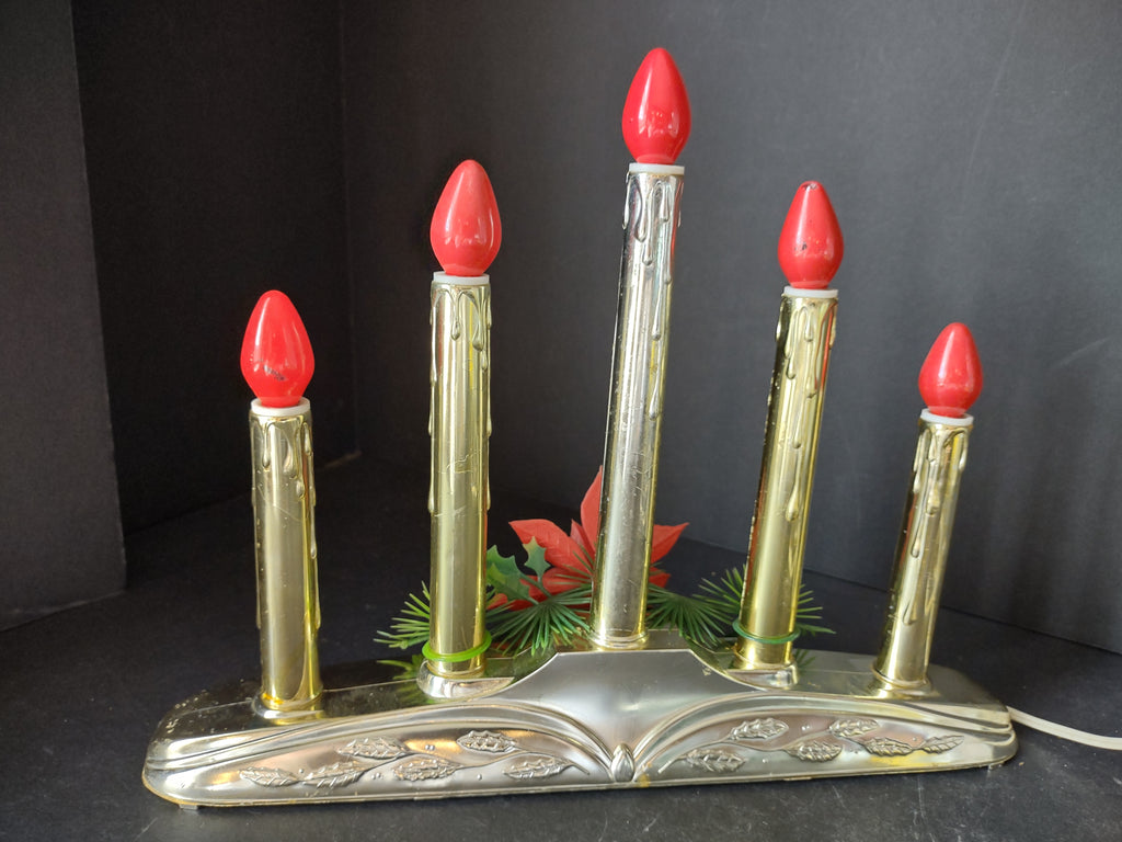 Christmas Window 5 Candle Drip Red Lights Golden Candelabra Candolier (lot 2304)