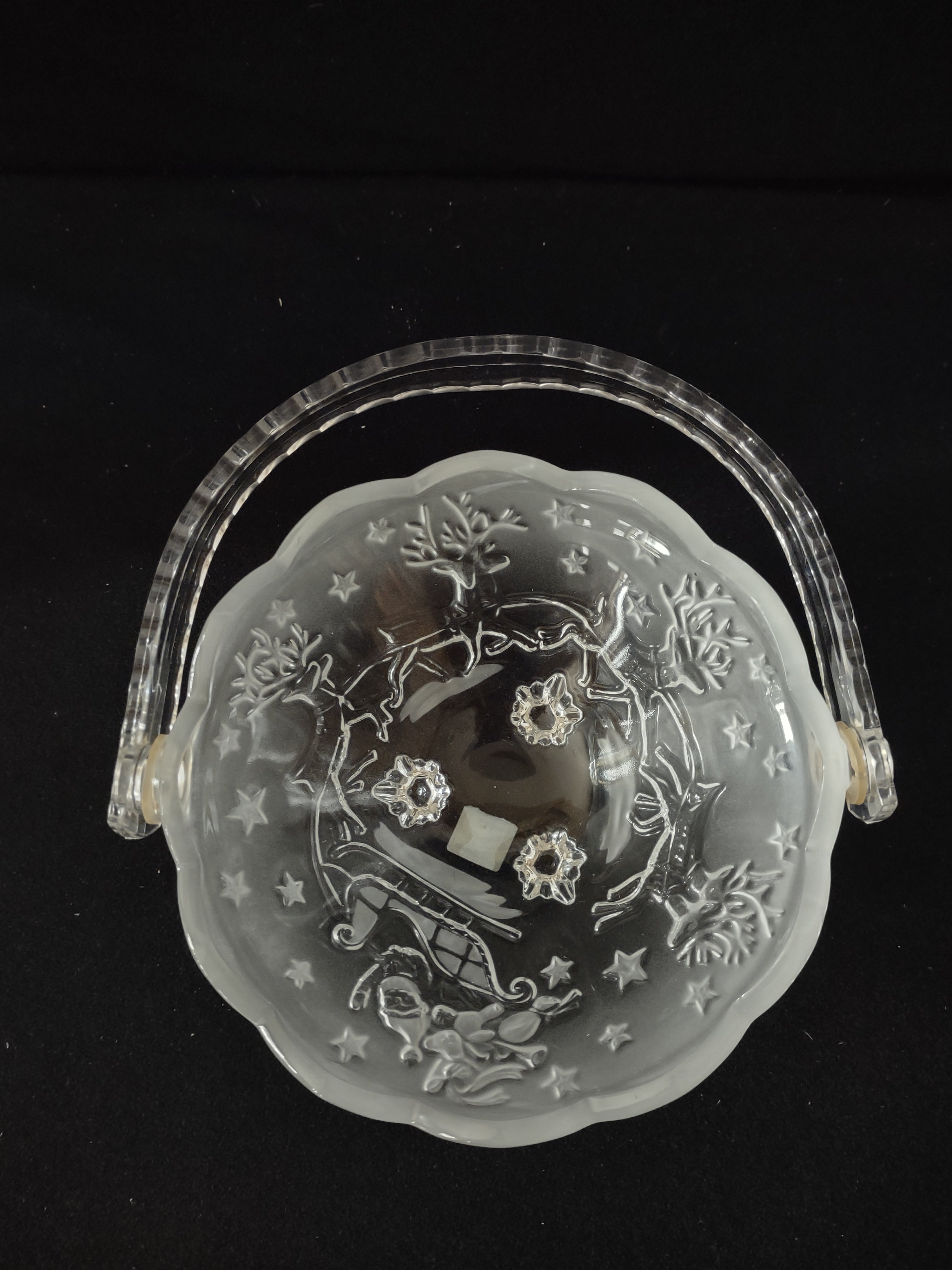 Mikasa Silent Night Crystal Basket Detachable Handle Santa Sleigh (Lot 3633)