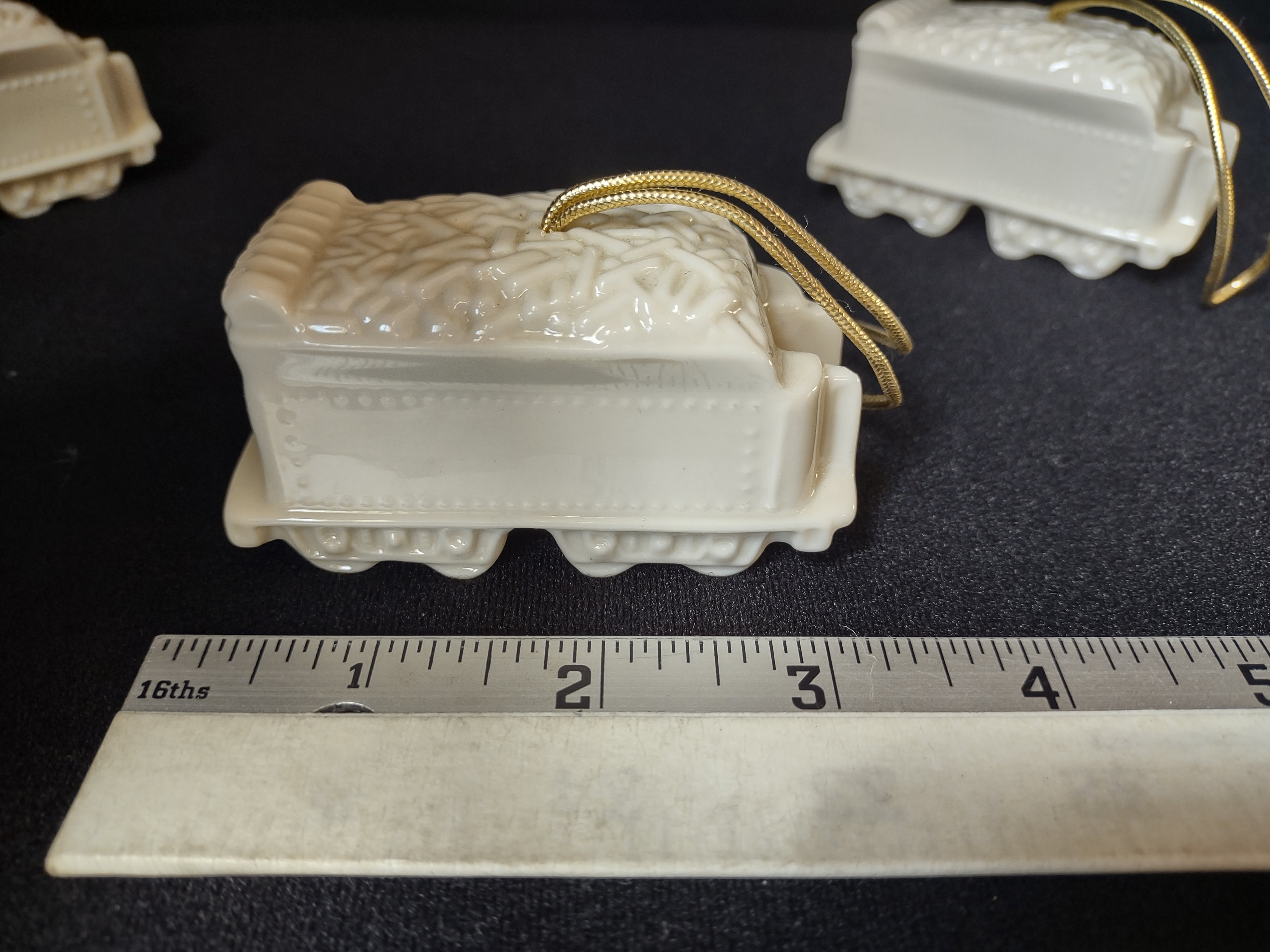 Lenox Set of 3 Train Christmas Ornament (lot 1655)