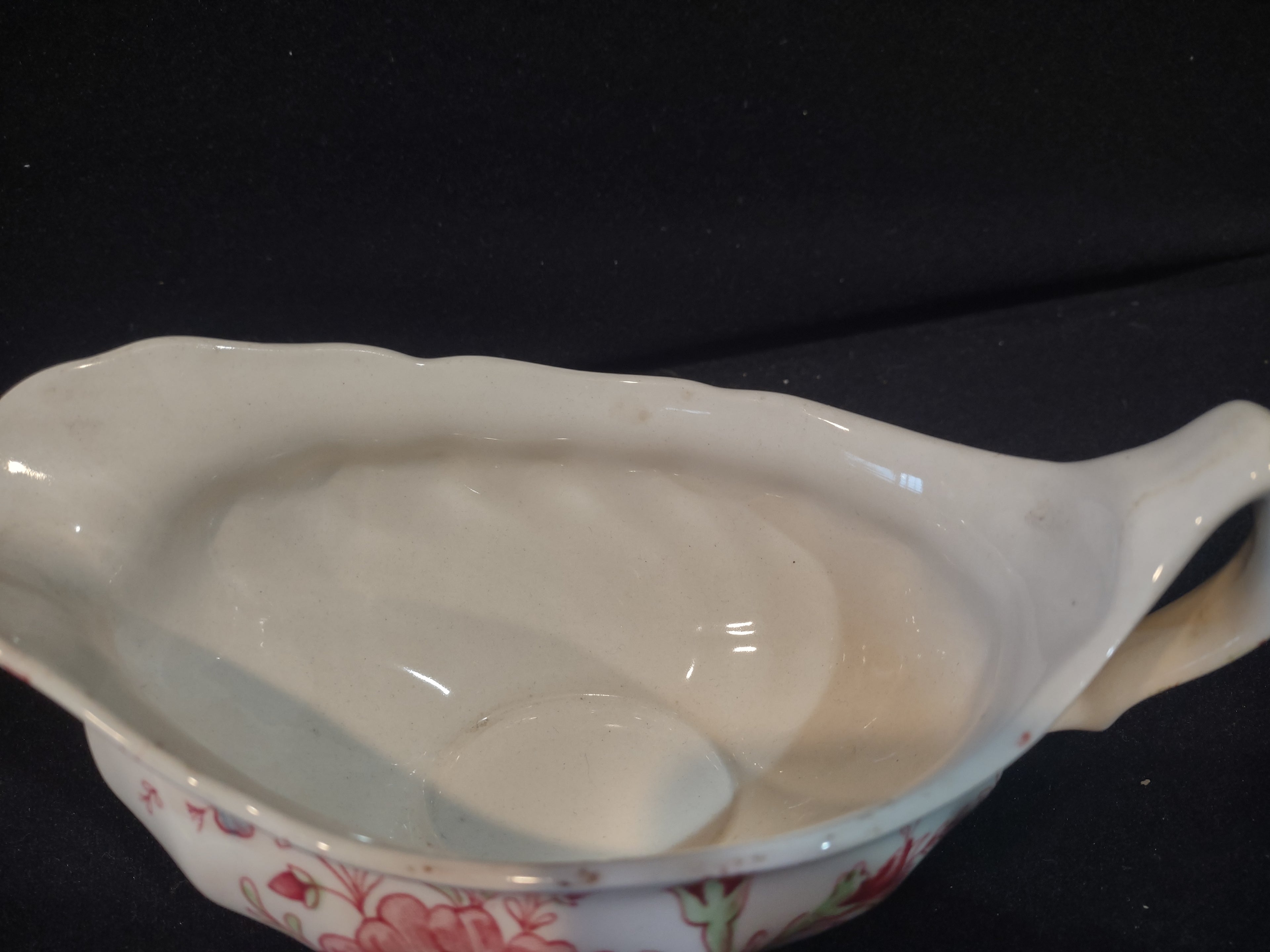 Vintage Gravy Boat Rose Chintz Johnson Bros England Red Stamp (lot 5690)