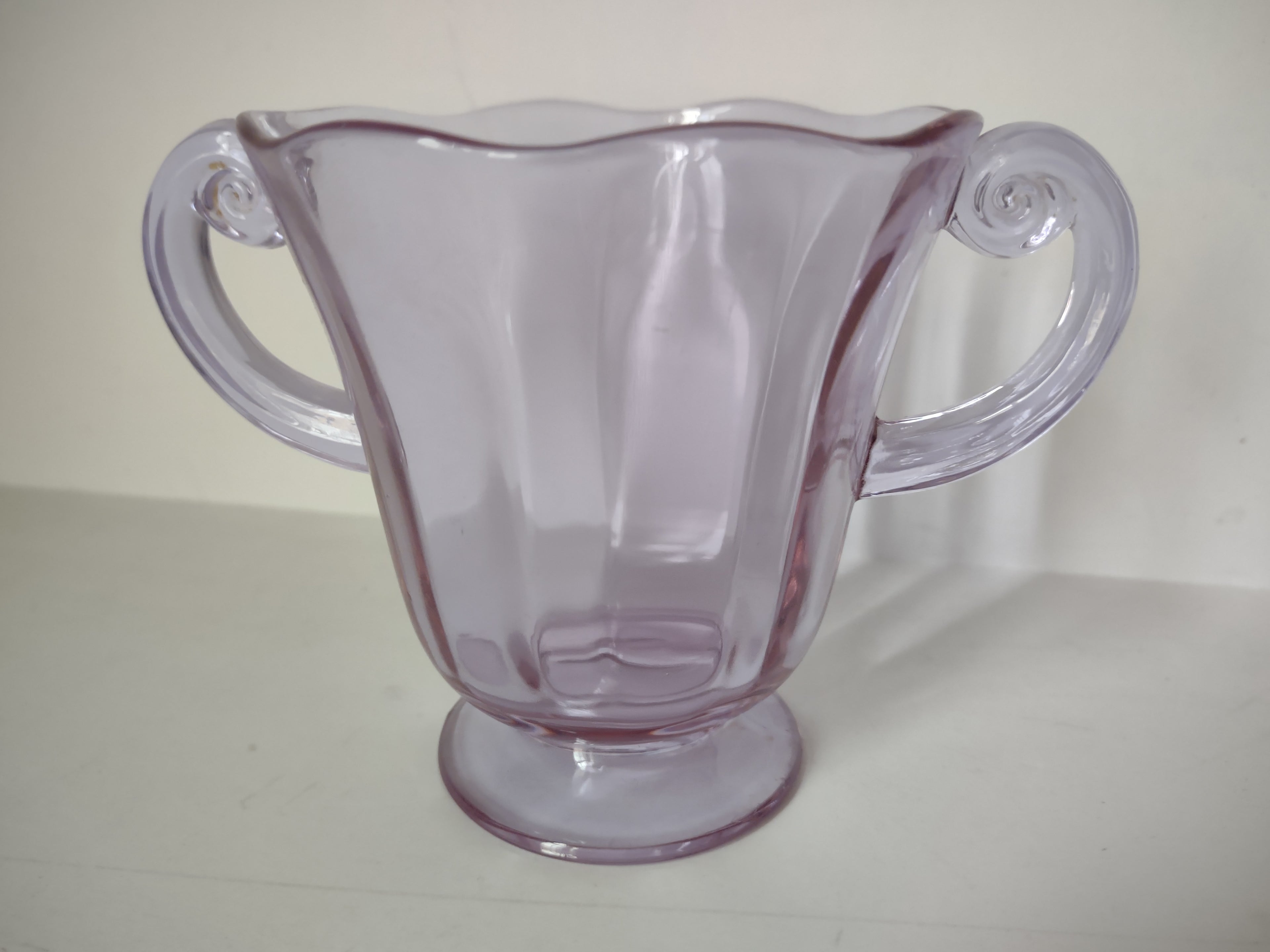 Vintage Fostoria Lafayette Purple Wisteria Glass Sugar Bowl Neodymium (lot 2734)