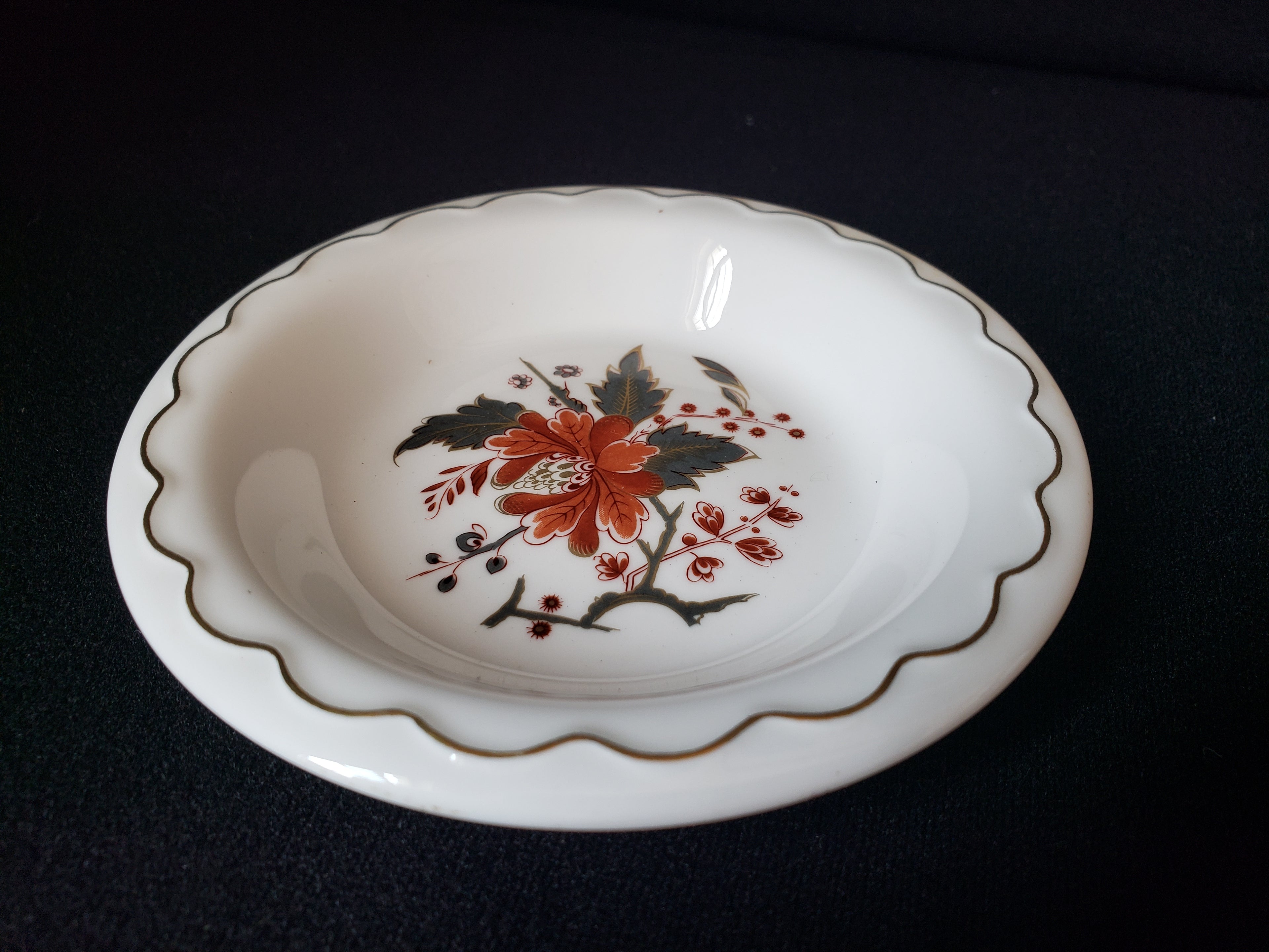 Vintage Royal Worcester Lynbrook" 4-1/2" Small Plate (lot 2054)