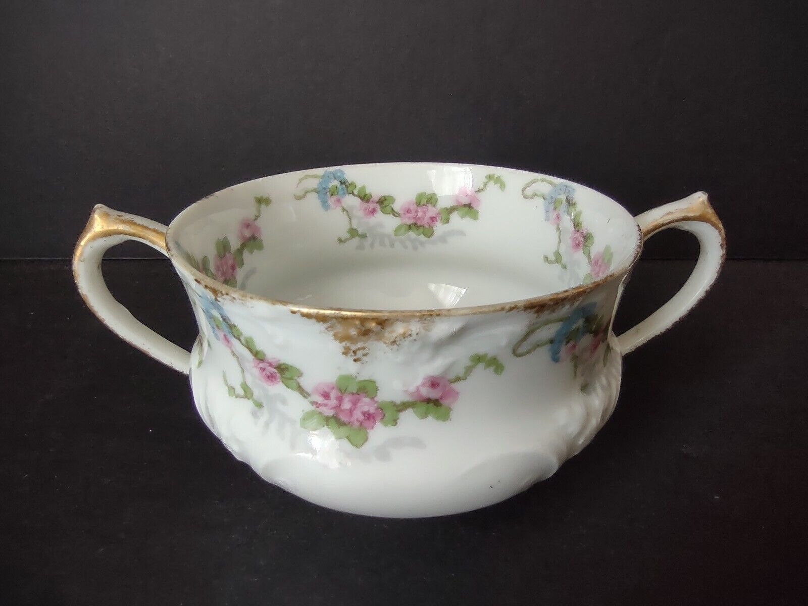 GDA CHf Haviland Limoges Gold Trim Pink Rose Swag Garland Bullion Cup (lot 483