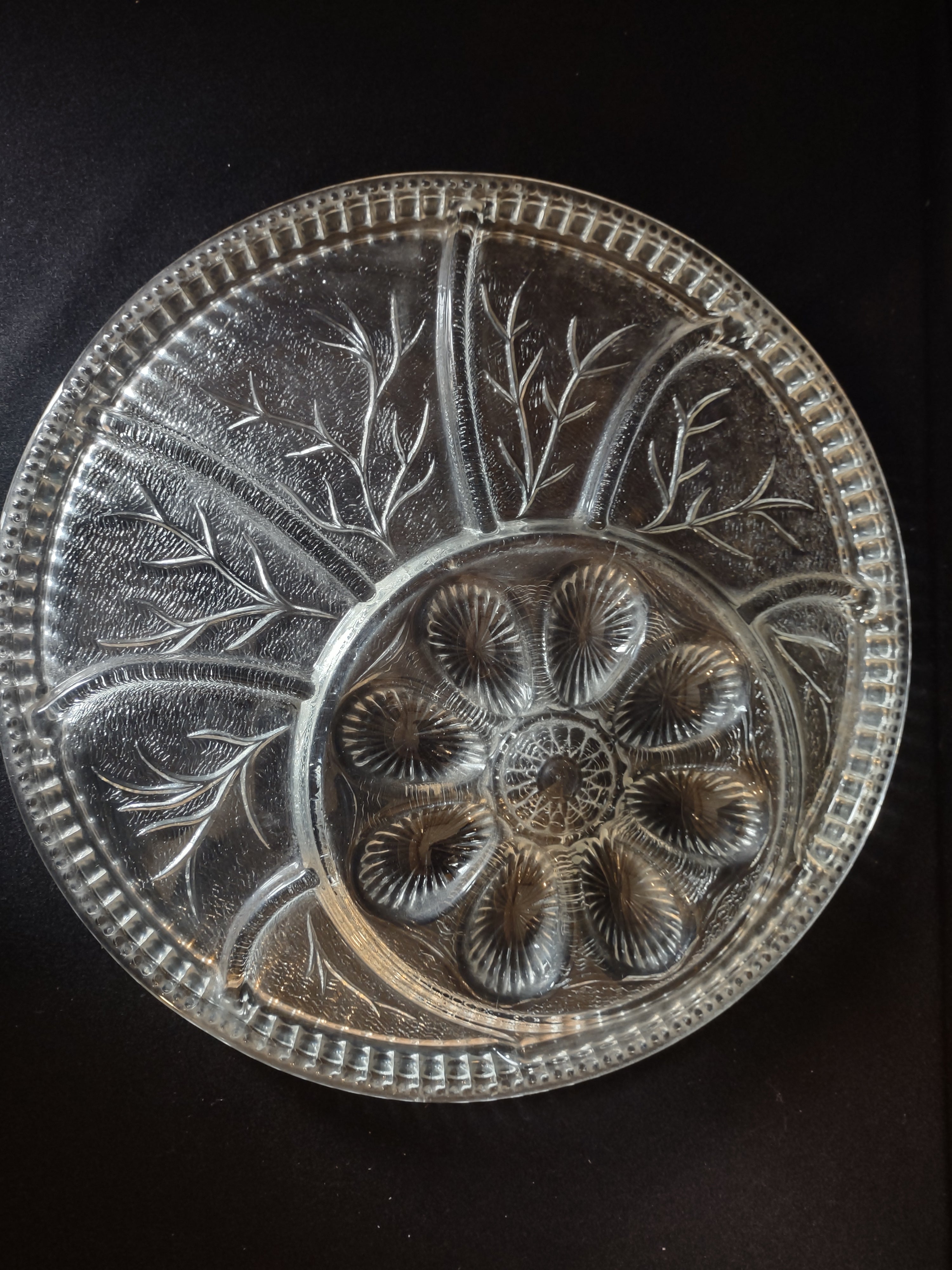 Easter Glass Deviled Egg Snack Plate Serving Platter (lot 2576c)