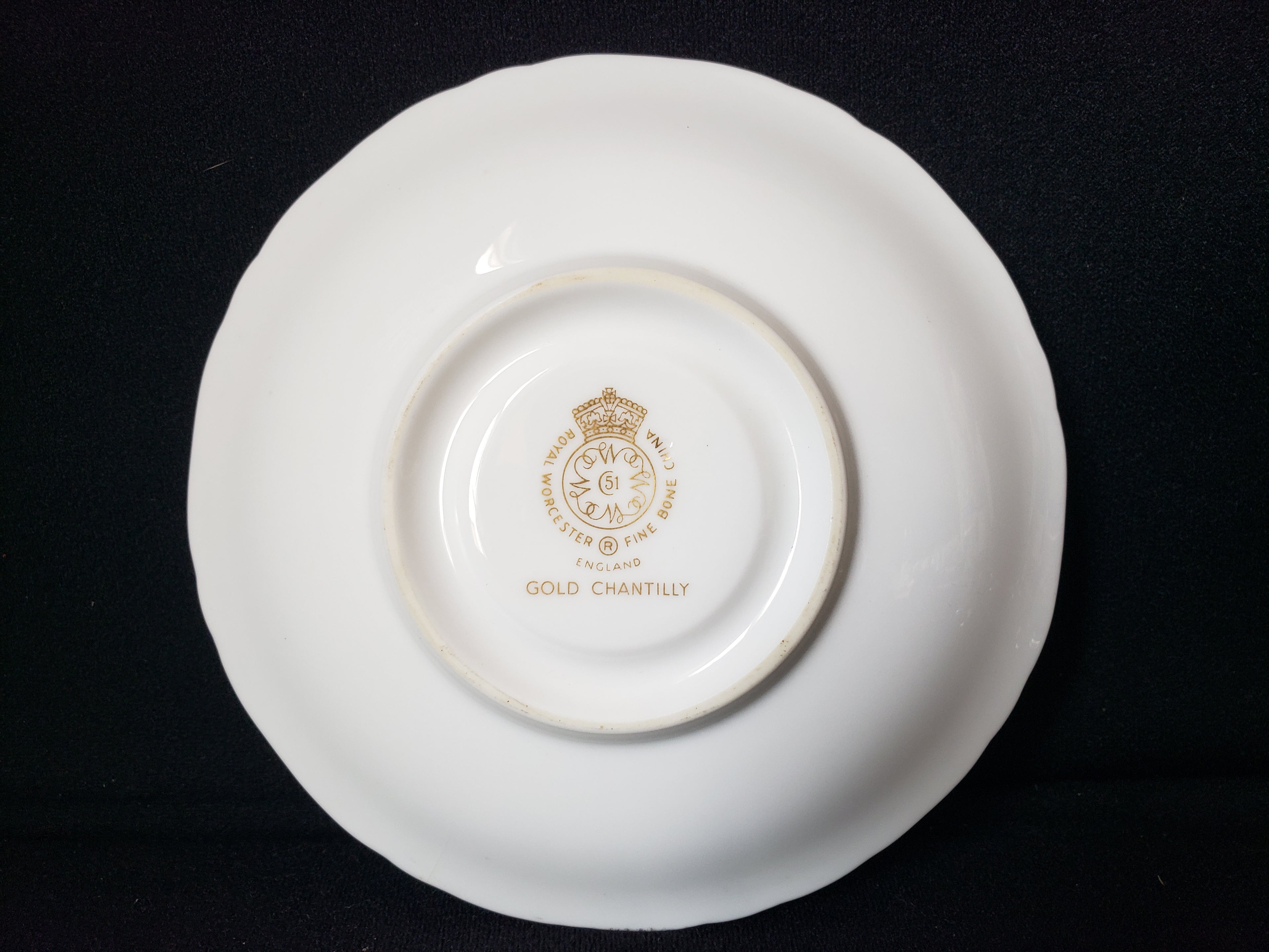 Vintage Royal Worcester Saucer ONLY Gold Chantilly 5-3/4 (lot 2094)