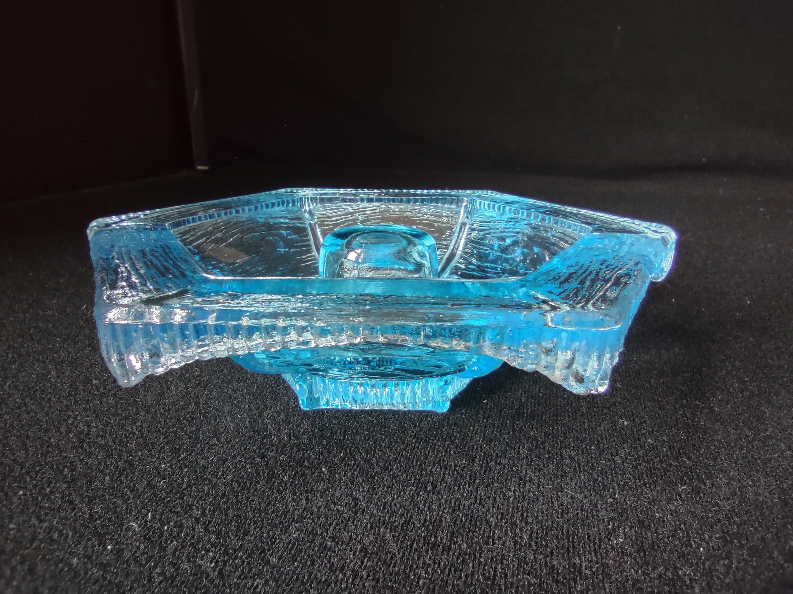 Vintage LE Smith Glass Ocean Blue Beach Candlestick Holder (lot 2775c)