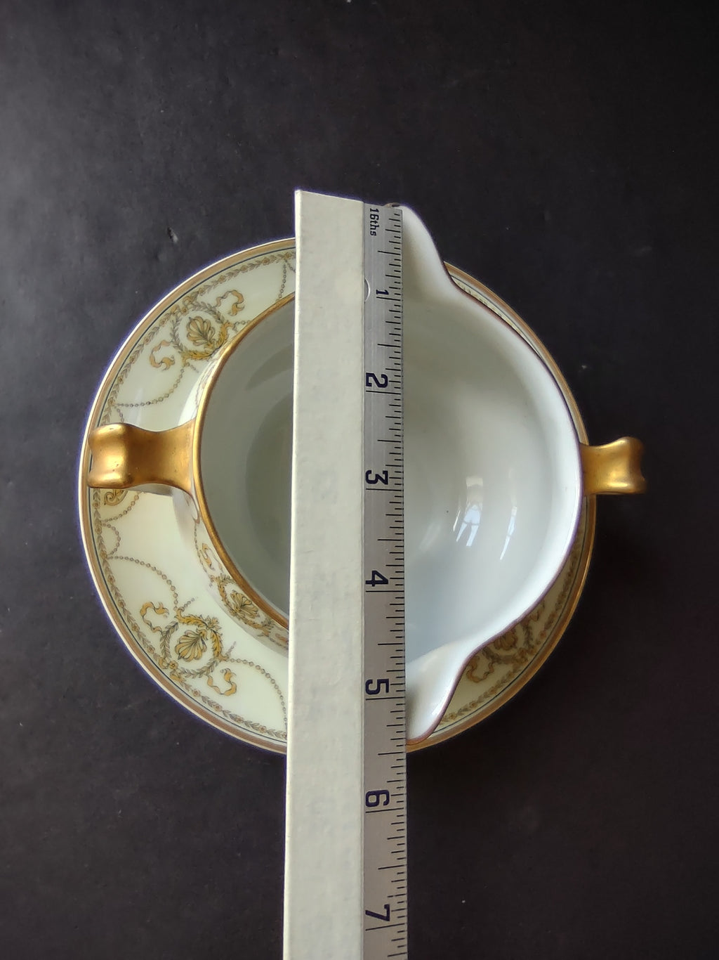 Haviland Limoges Eugenie Sauce Bowl Yellow Laurel Swag Ribbon (lot 941)