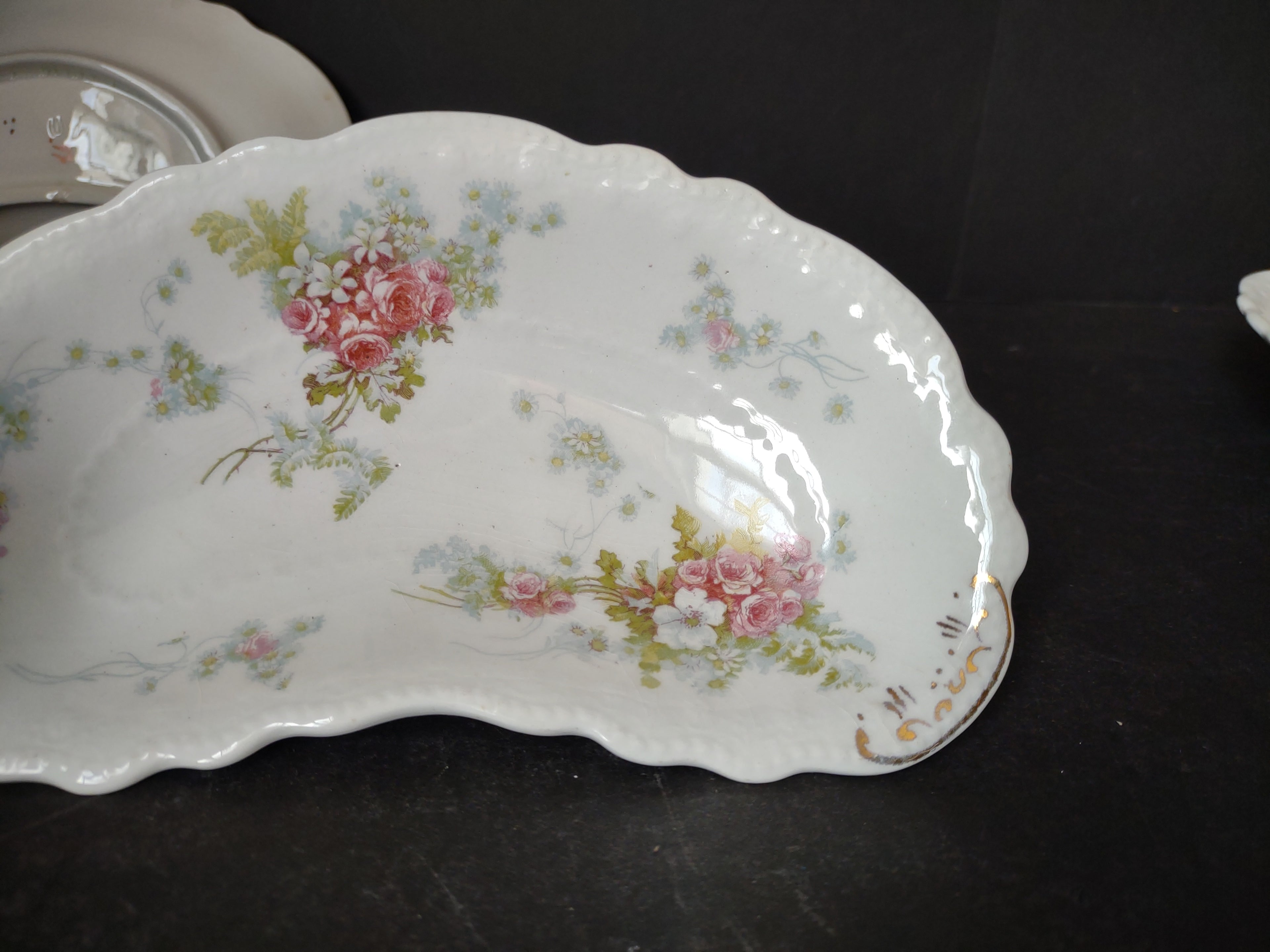 Vintage England Bone Side Salad Dish x 3 Roses Cottage Style CRAZING (lot 5667)
