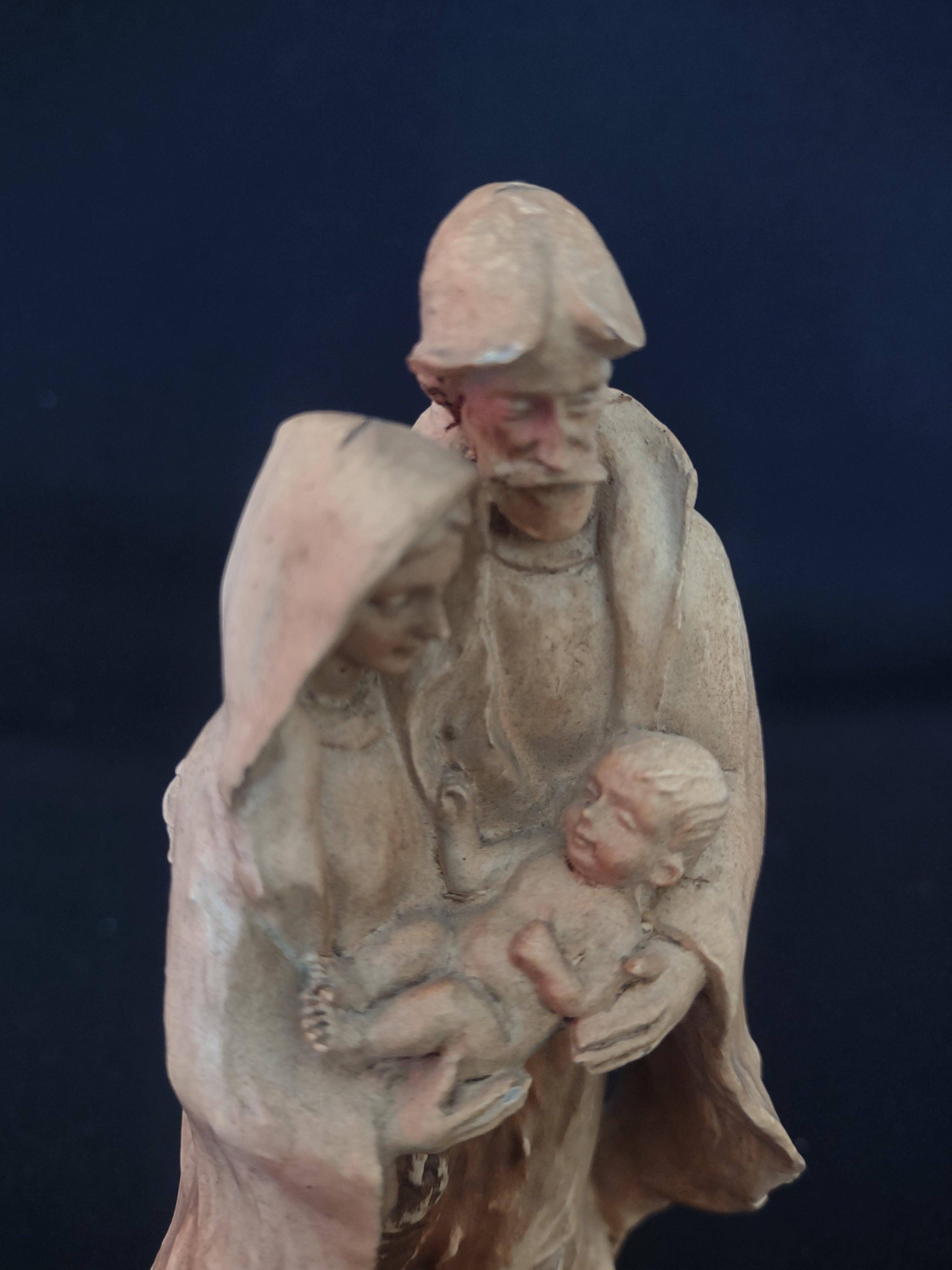 Vintage Christmas Small Nativity Wood Look Carving Mary Joseph Baby (Lot 4555)