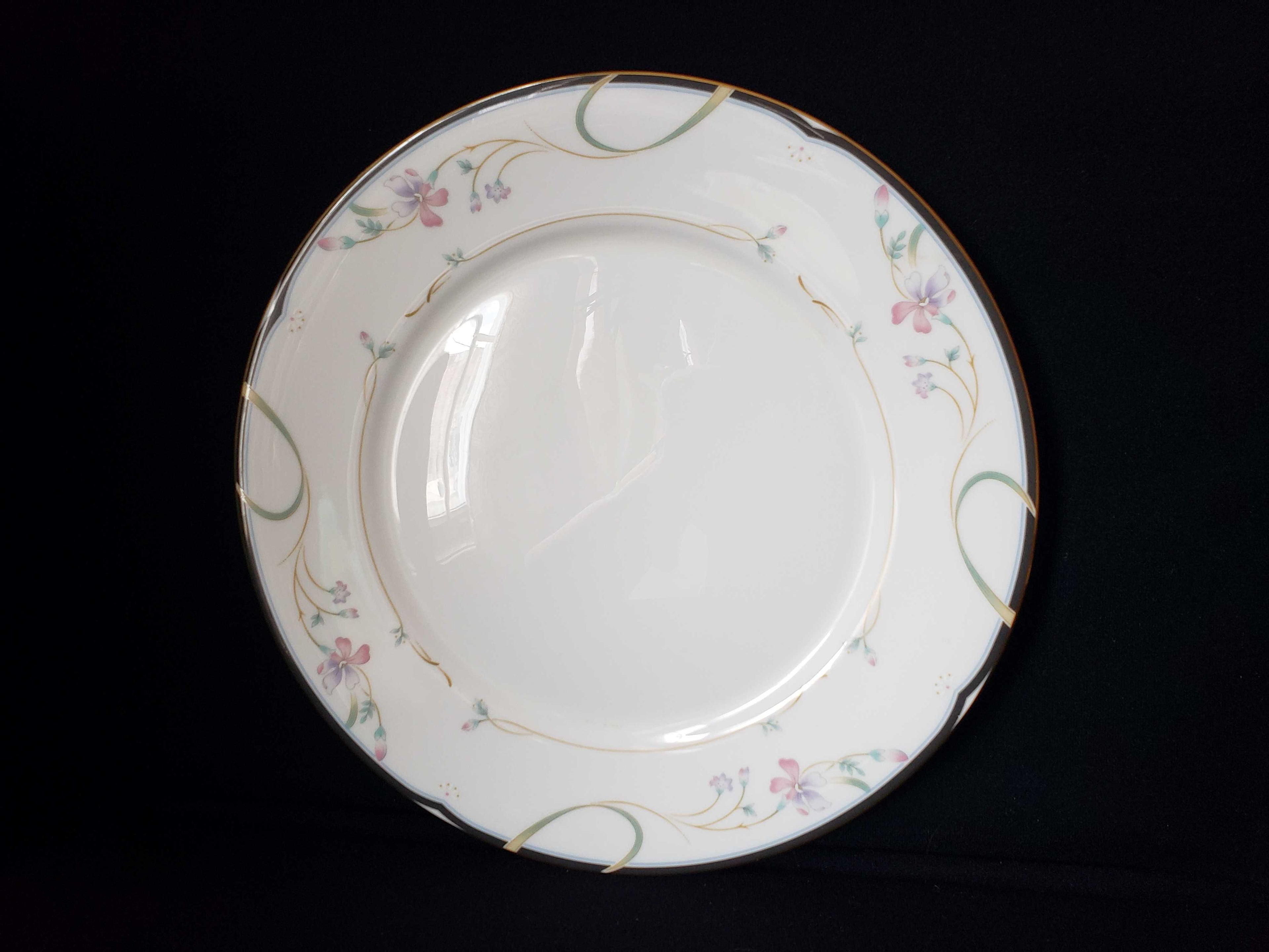 Vintage Lenox Debut Constance Fine Bone Dinner Plate 10-7/8" (lot 1915)