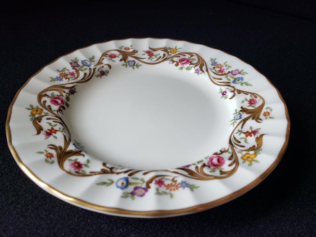 Vintage Royal Worcester Bread or Dessert Plate 6" (lot 2086)