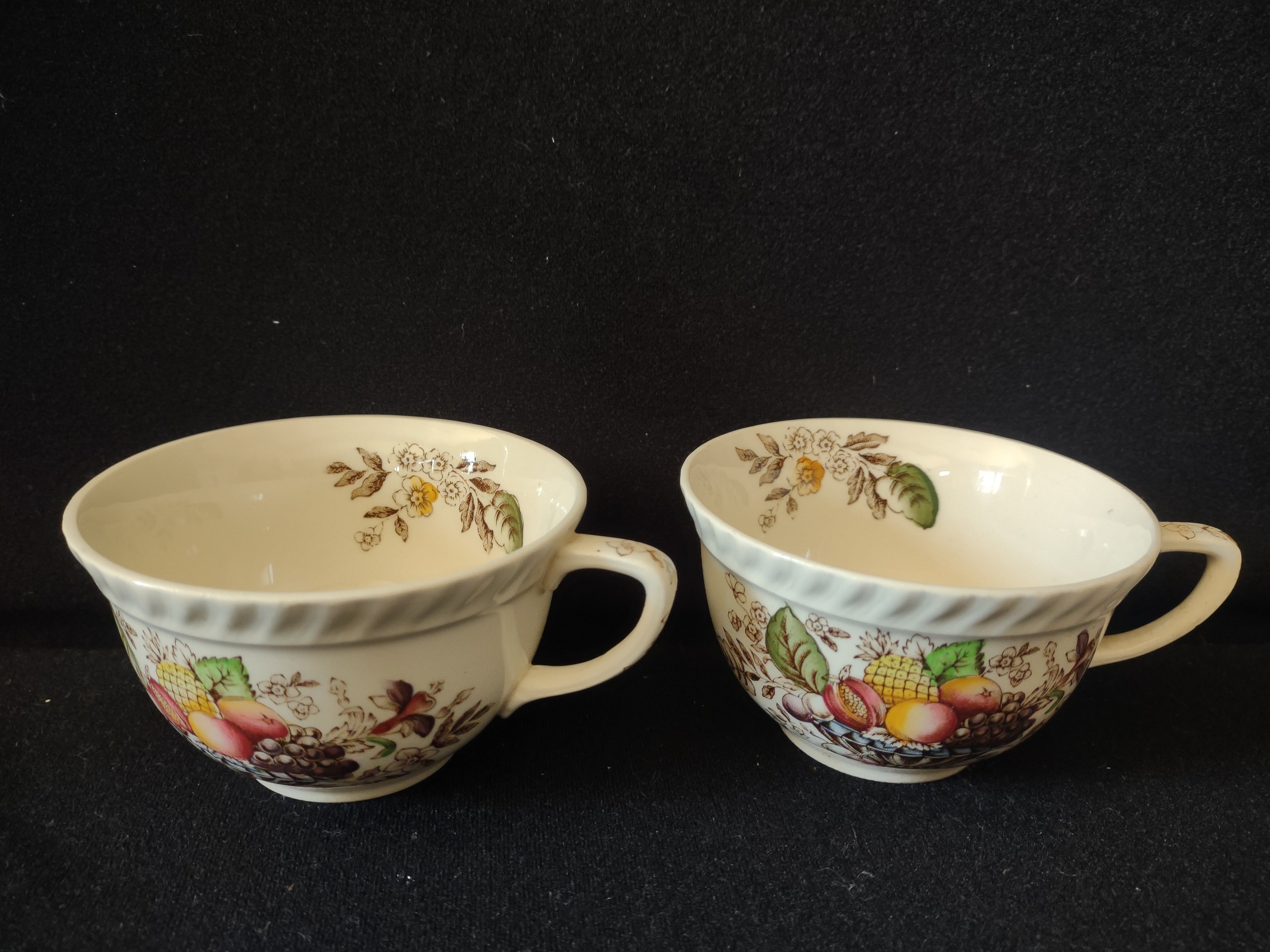 Vintage Johnson Bros Pomona Ironstone England Teacup x 2 (lot 5617)