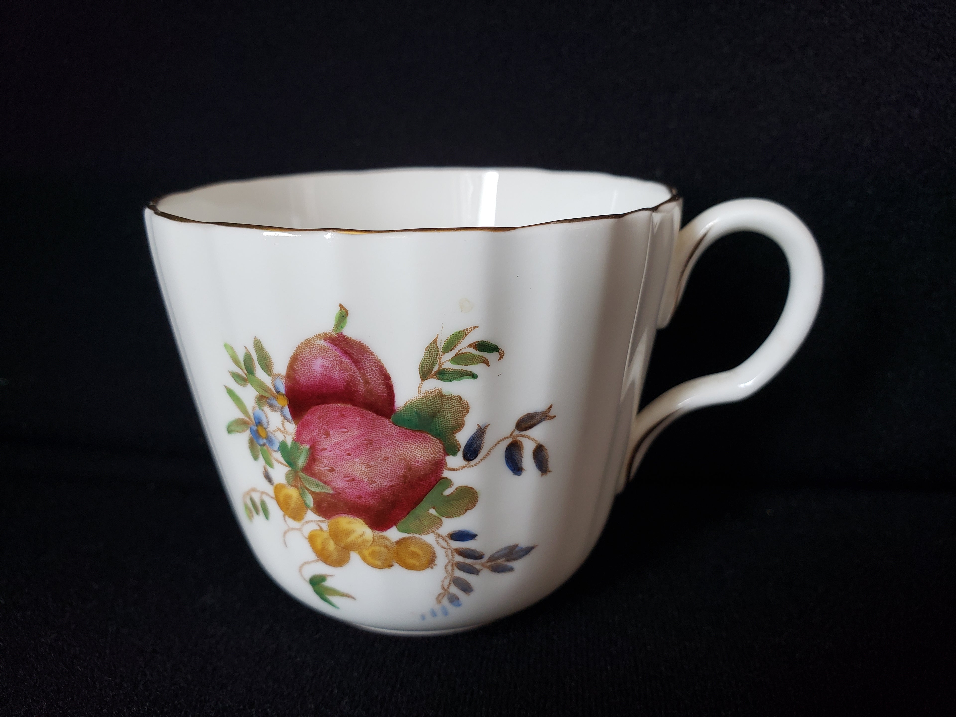 Vintage Royal Worcester Delecta Tea Cup ONLY (lot 2061)