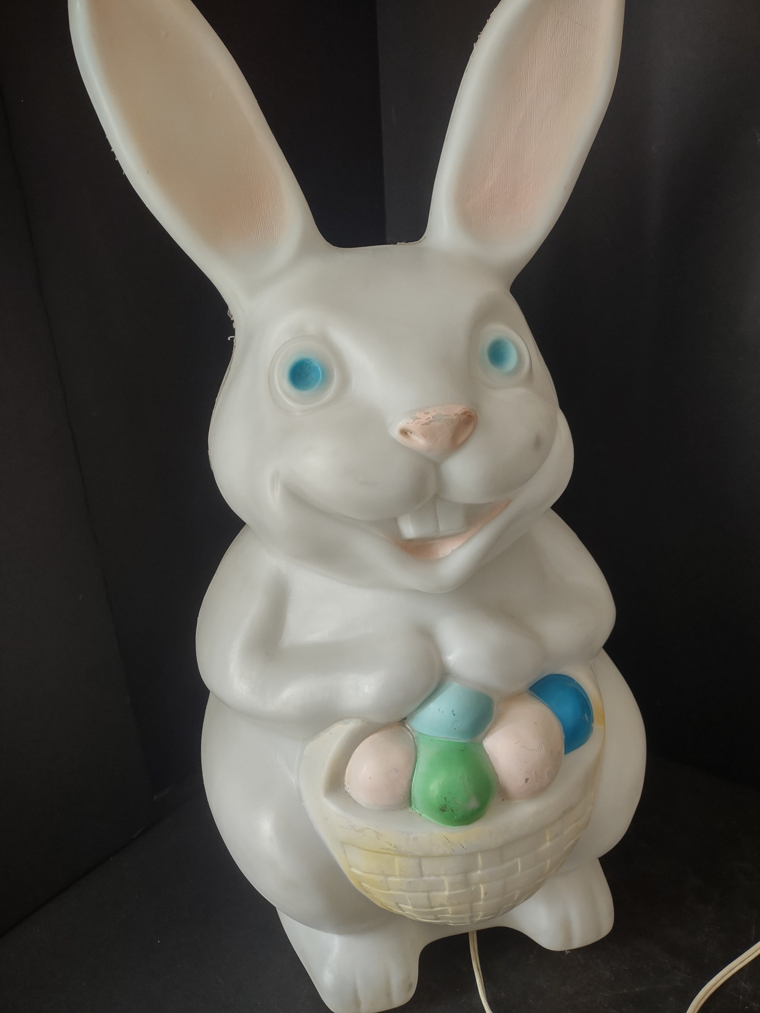 Vintage Easter Bunny Blow Mold Egg Basket (lot 2543c)
