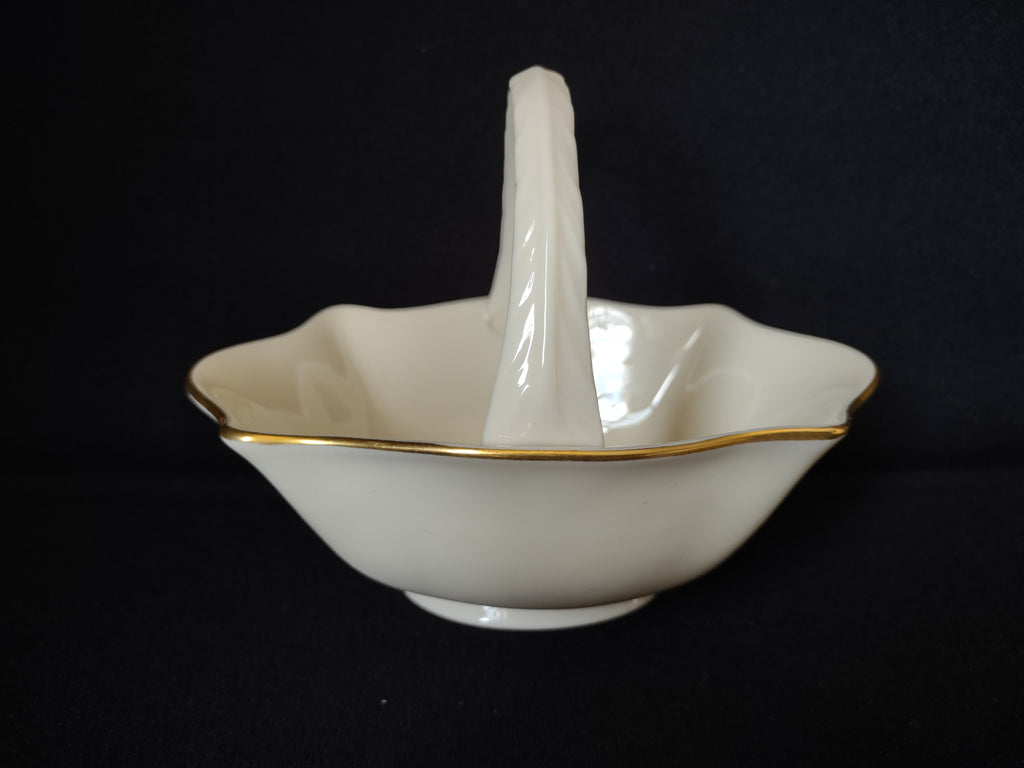 Vintage Lenox Special Small Basket with Handle (lot 1896)