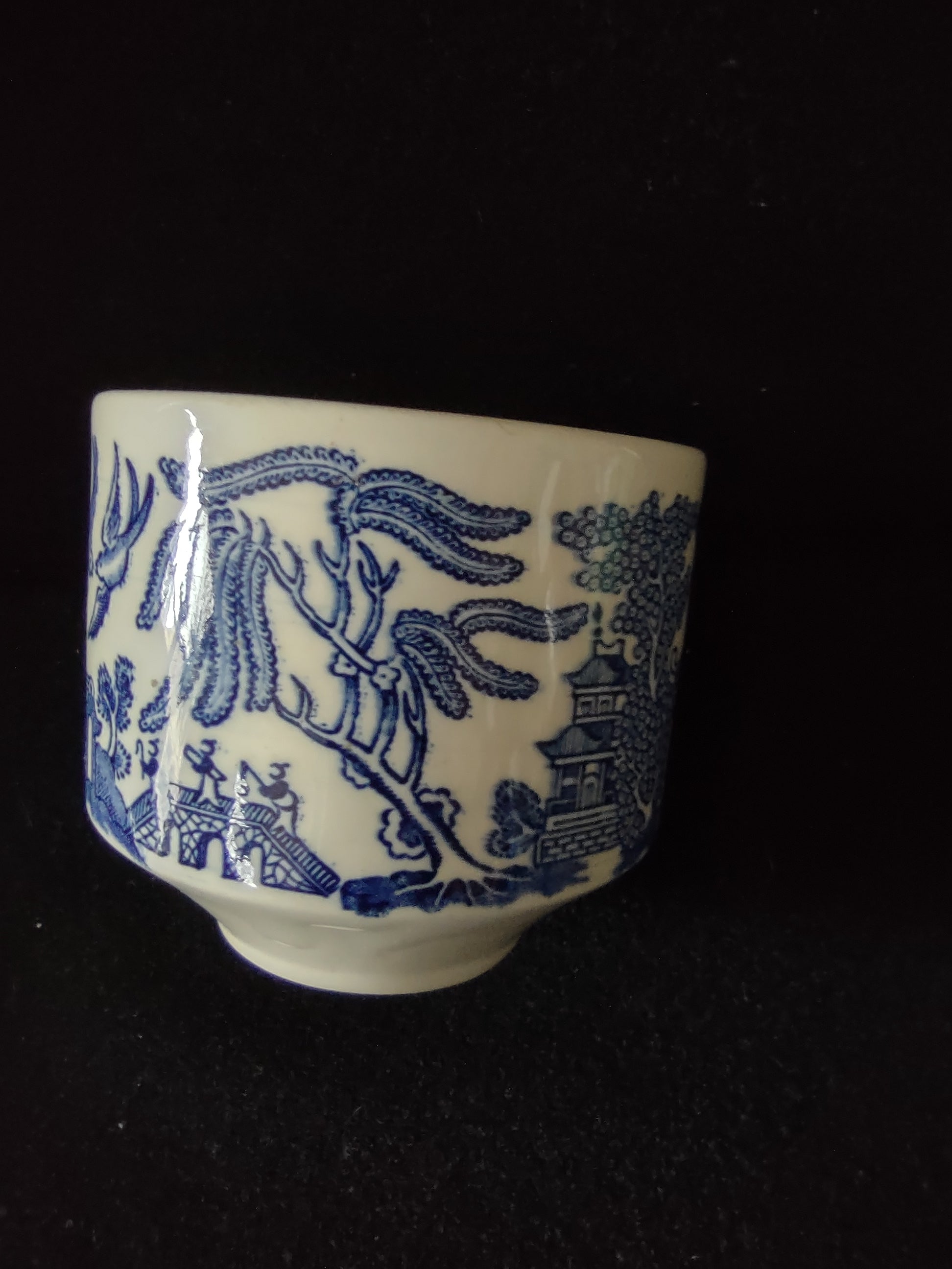 Vintage Churchill Teacup Saucer Ironstone Blue Willow Set Of 2 (Lot 5584)