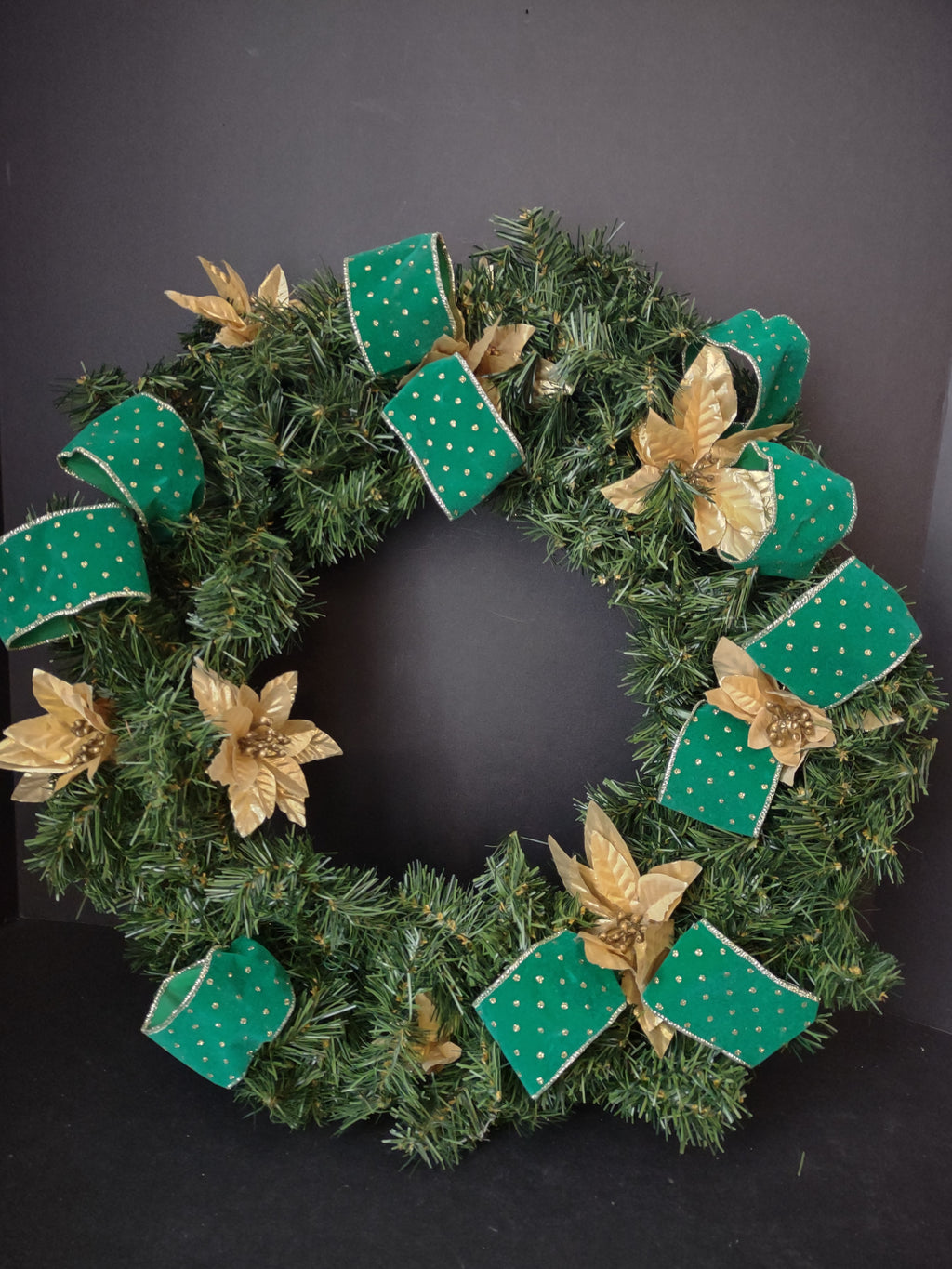 Christmas Wreath 20" Gold Poinsettia Green Ribbon Artificial (lot 1411)