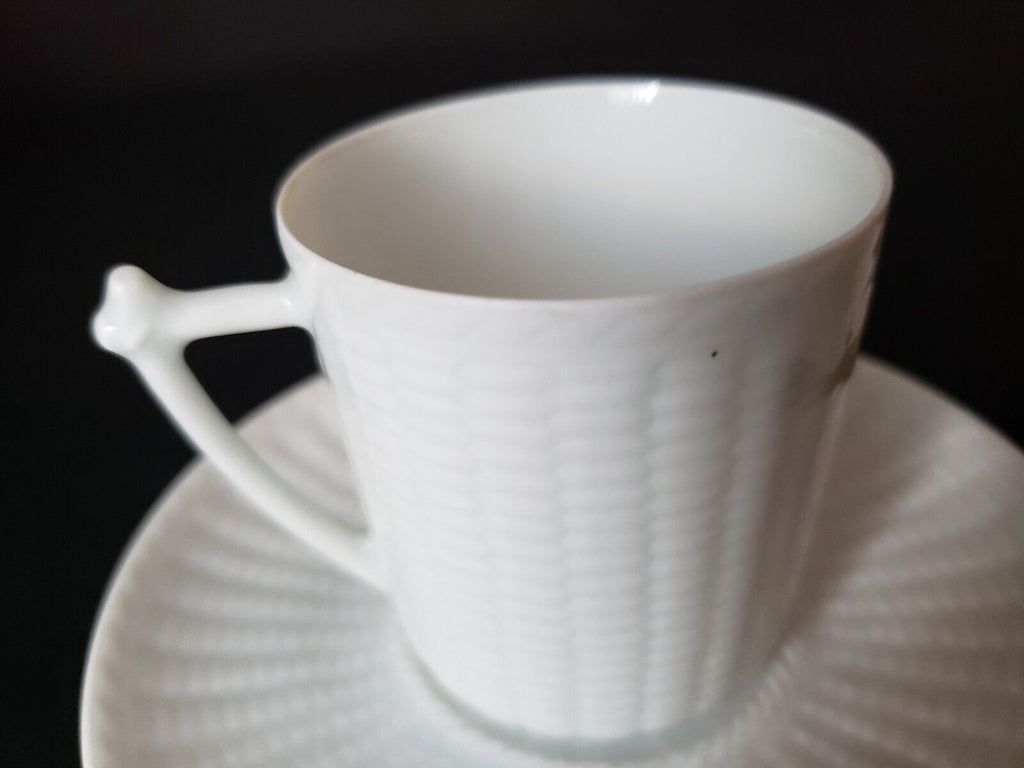 CH Field Vintage 2 x Demitasse Espresso Coffee Cup White Whicker Design (lot 652