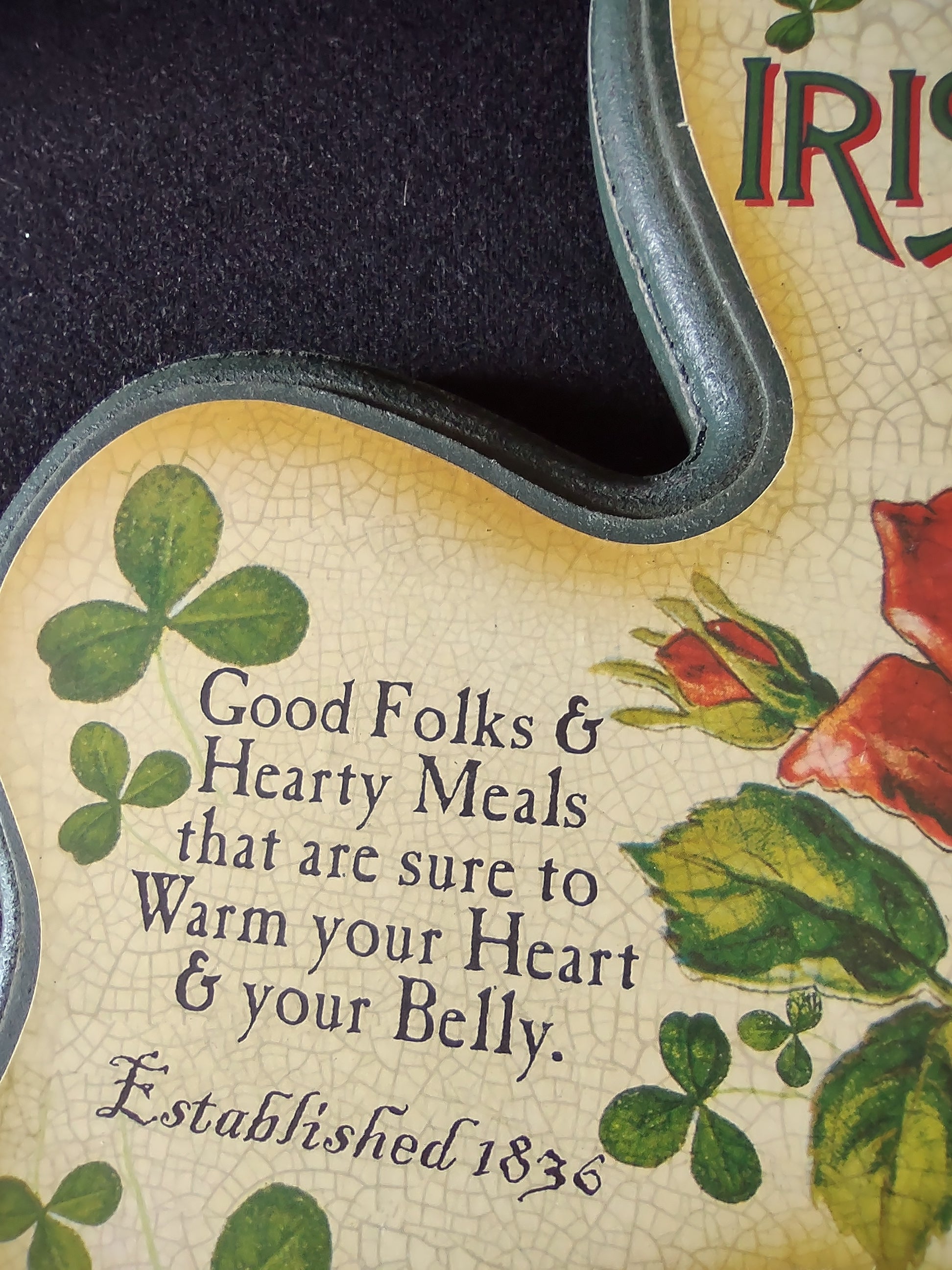 Vintage Wooden Wall Hanging Wild Irish Rose Pub Shamrock Shaped (Lot 5197t)