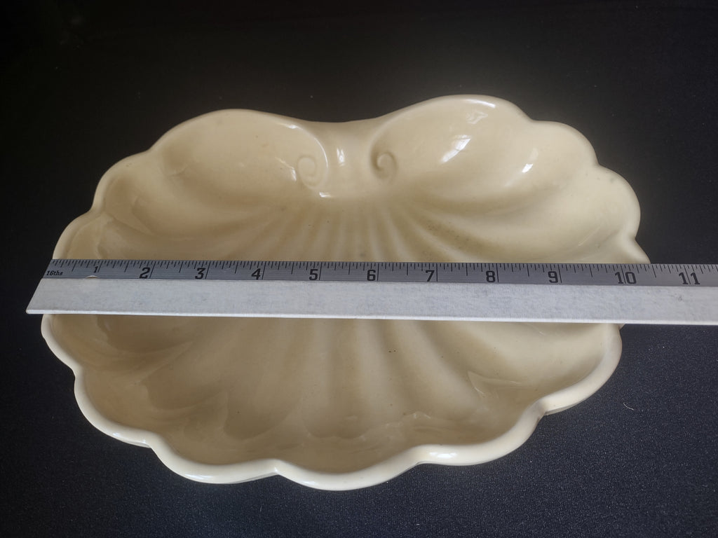 Ceramic Yellow Shell Shaped Dish 11" x 8" (lot 1689)