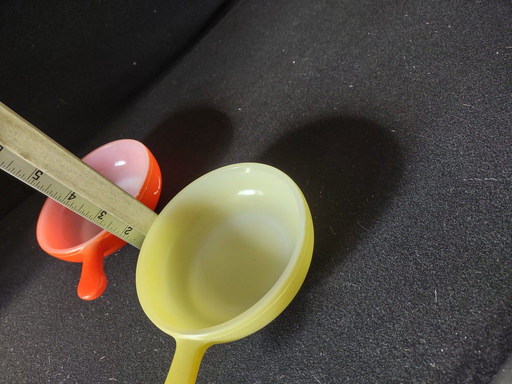 Vintage Glasbake USA Soup Bowl with Handle Yellow Red (lot 5214)