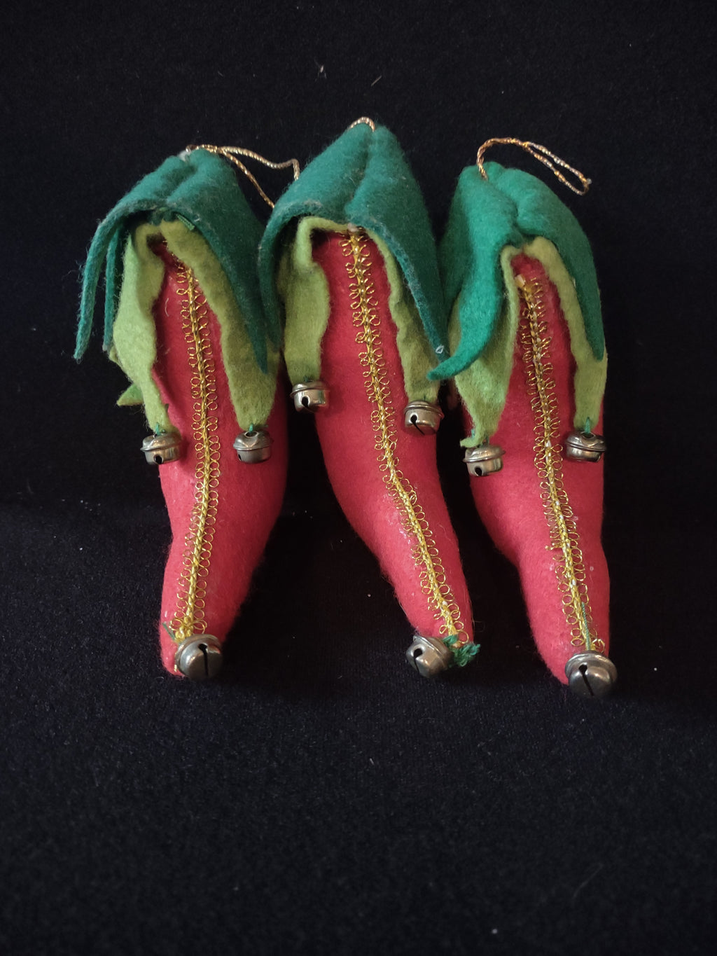 Christmas Elf Shoe Ornament Red Green Felt Bells Gold Trim Set Of 3 (Lot 4593)