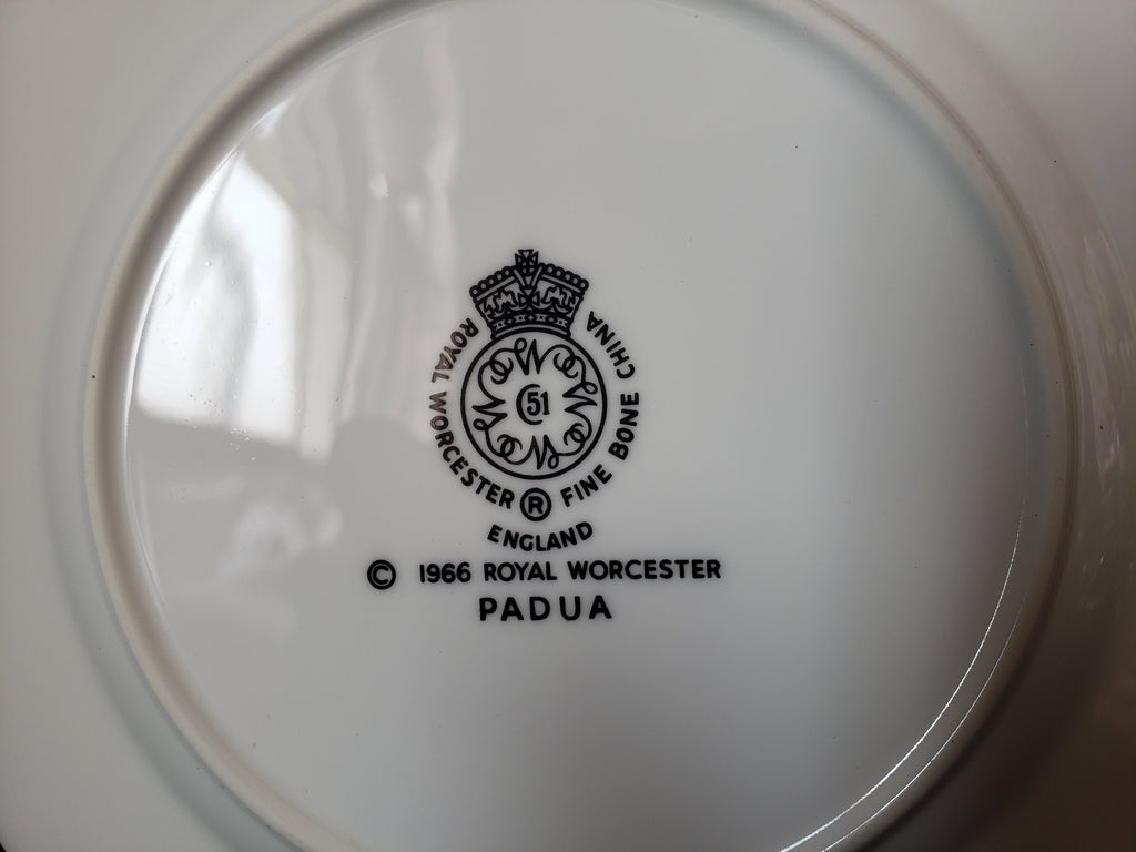 Vintage Royal Worcester Padua Dessert or Bread Plate 6-1/4" (lot 2053)